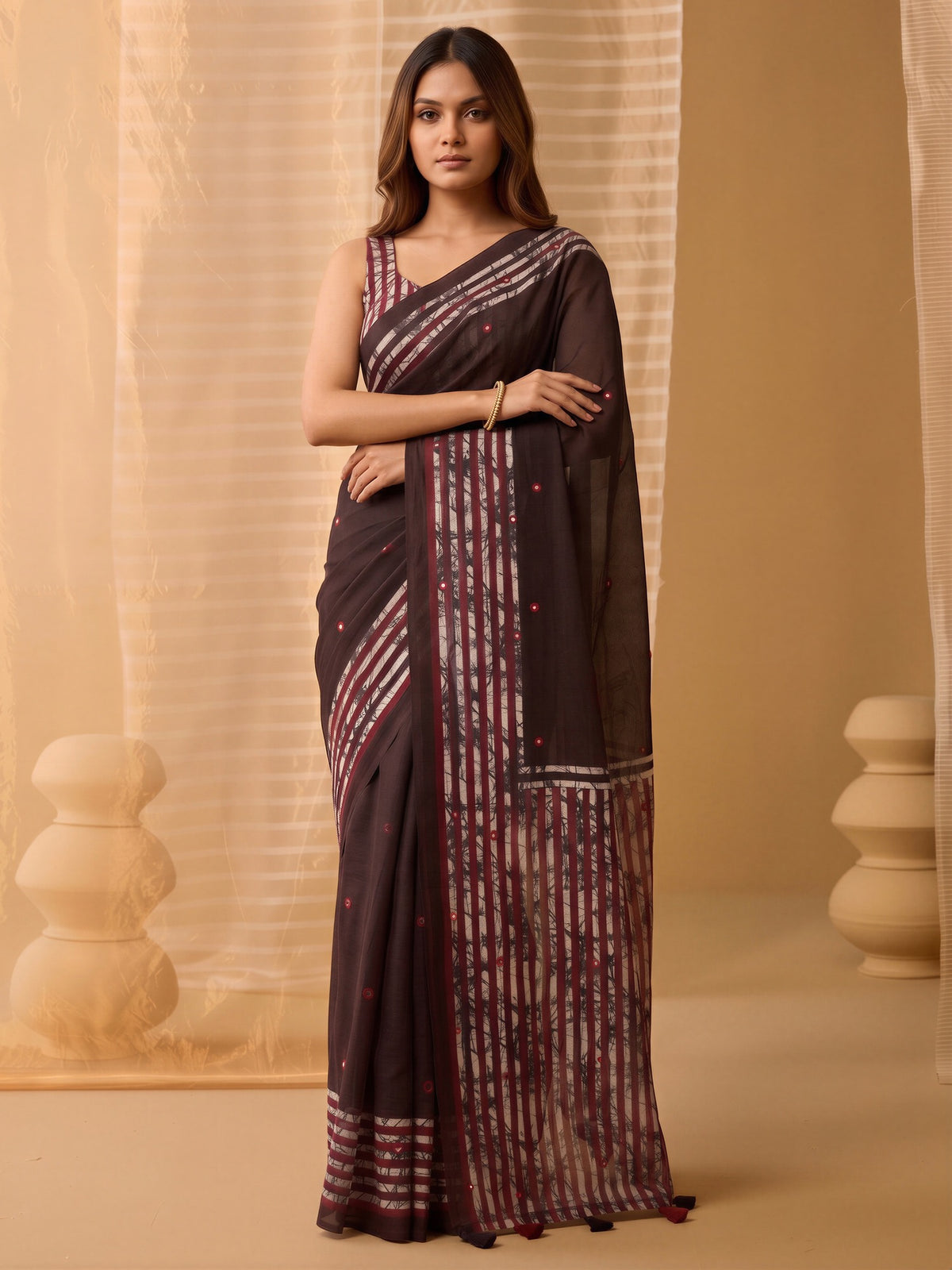 Dark Brown linen saree view 3