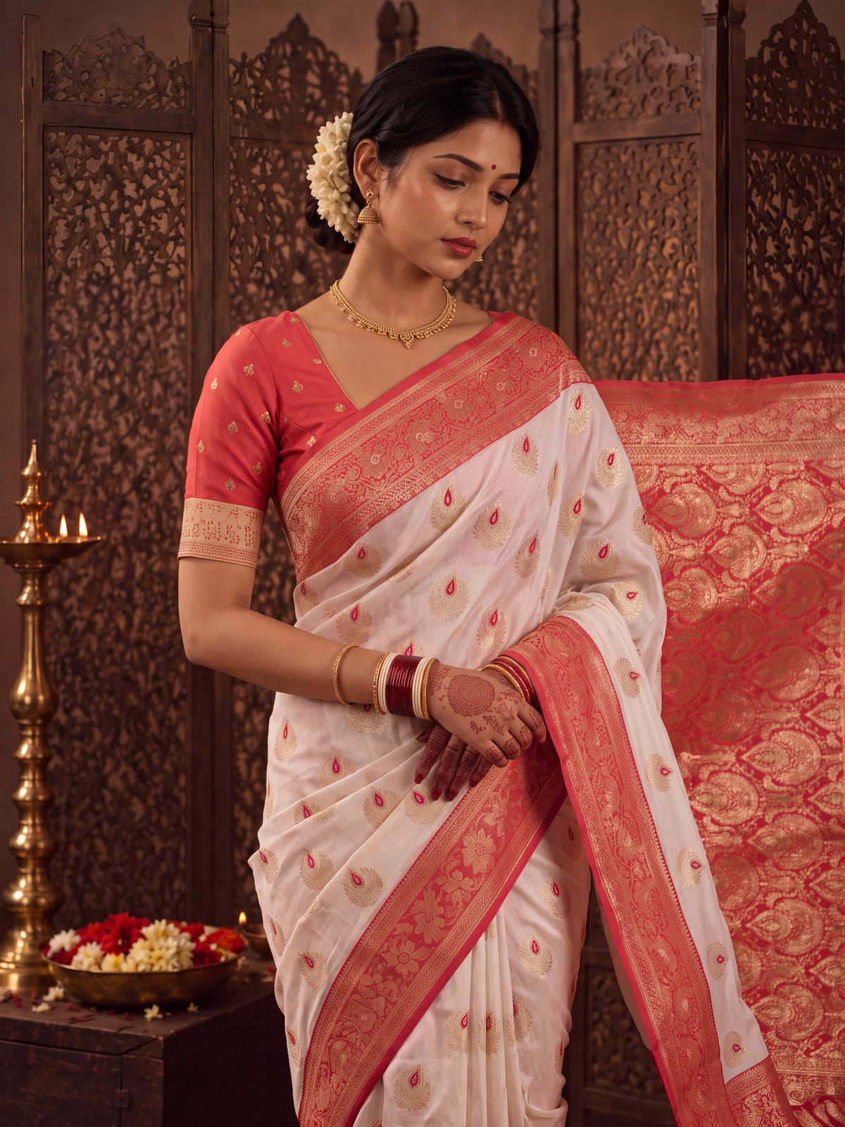 White Banarasi Silk saree – detail view 4