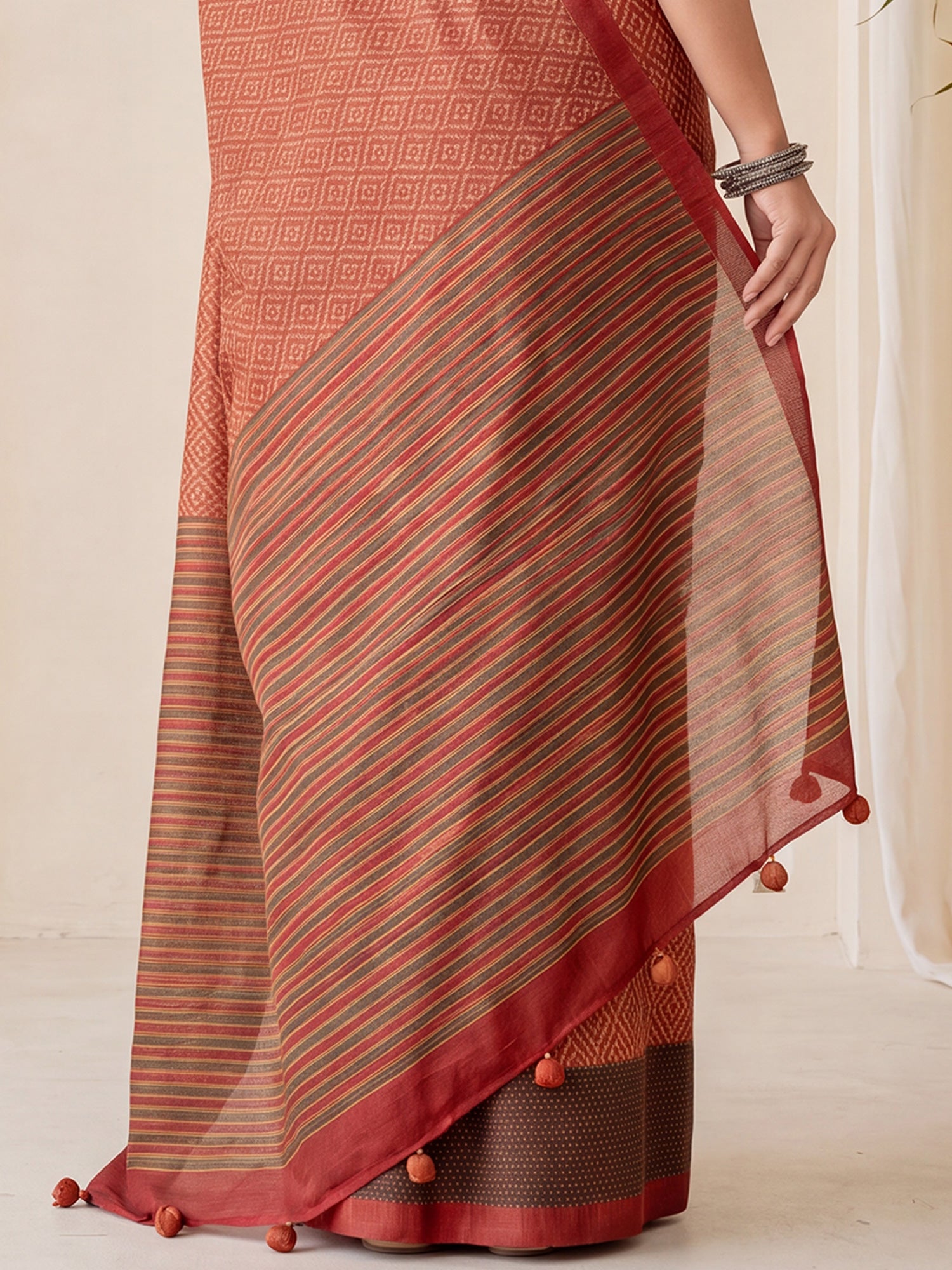 Rust Silk Blend saree – detail view 5