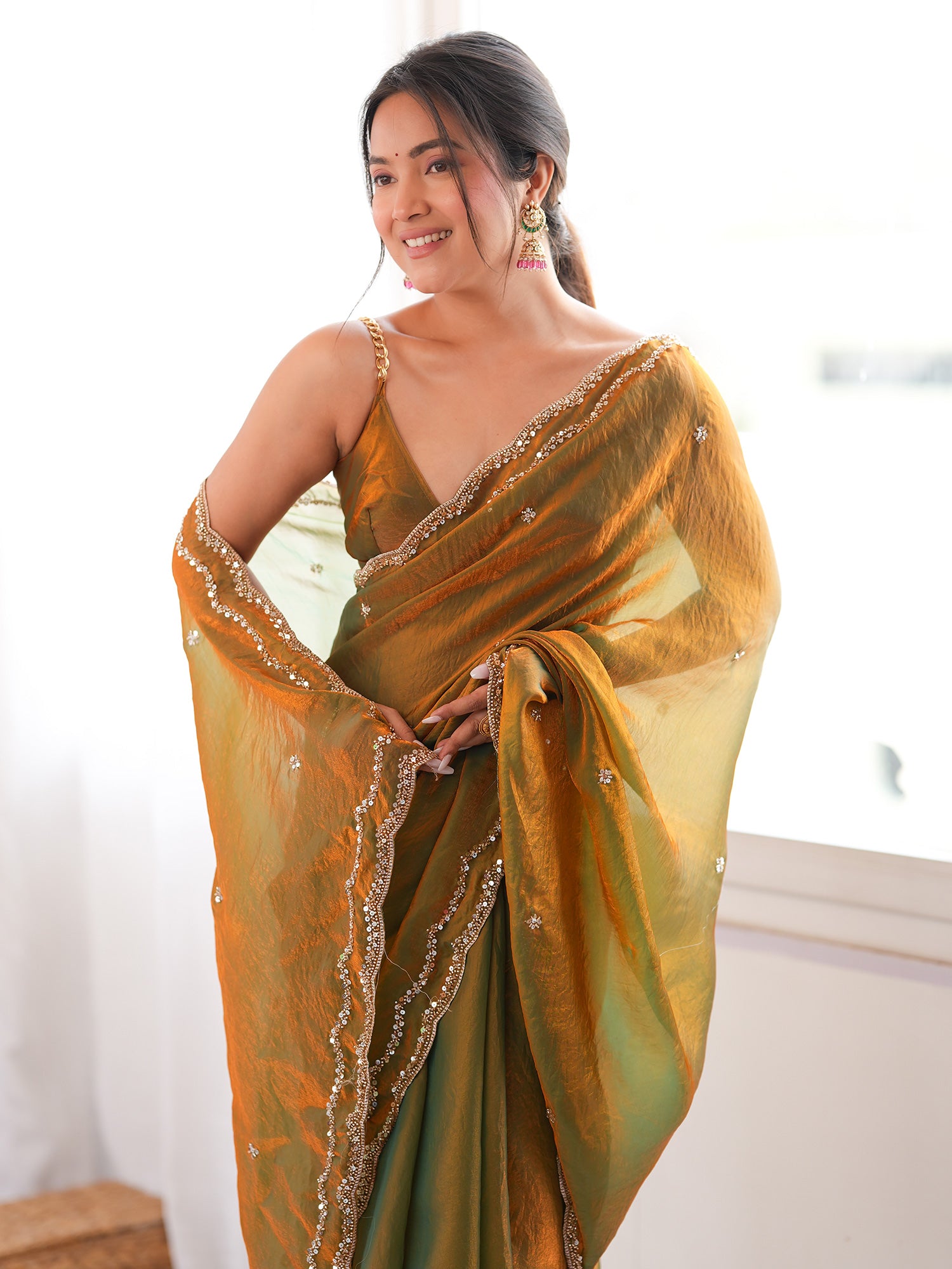 Gold Satin Silk saree – detail view 4
