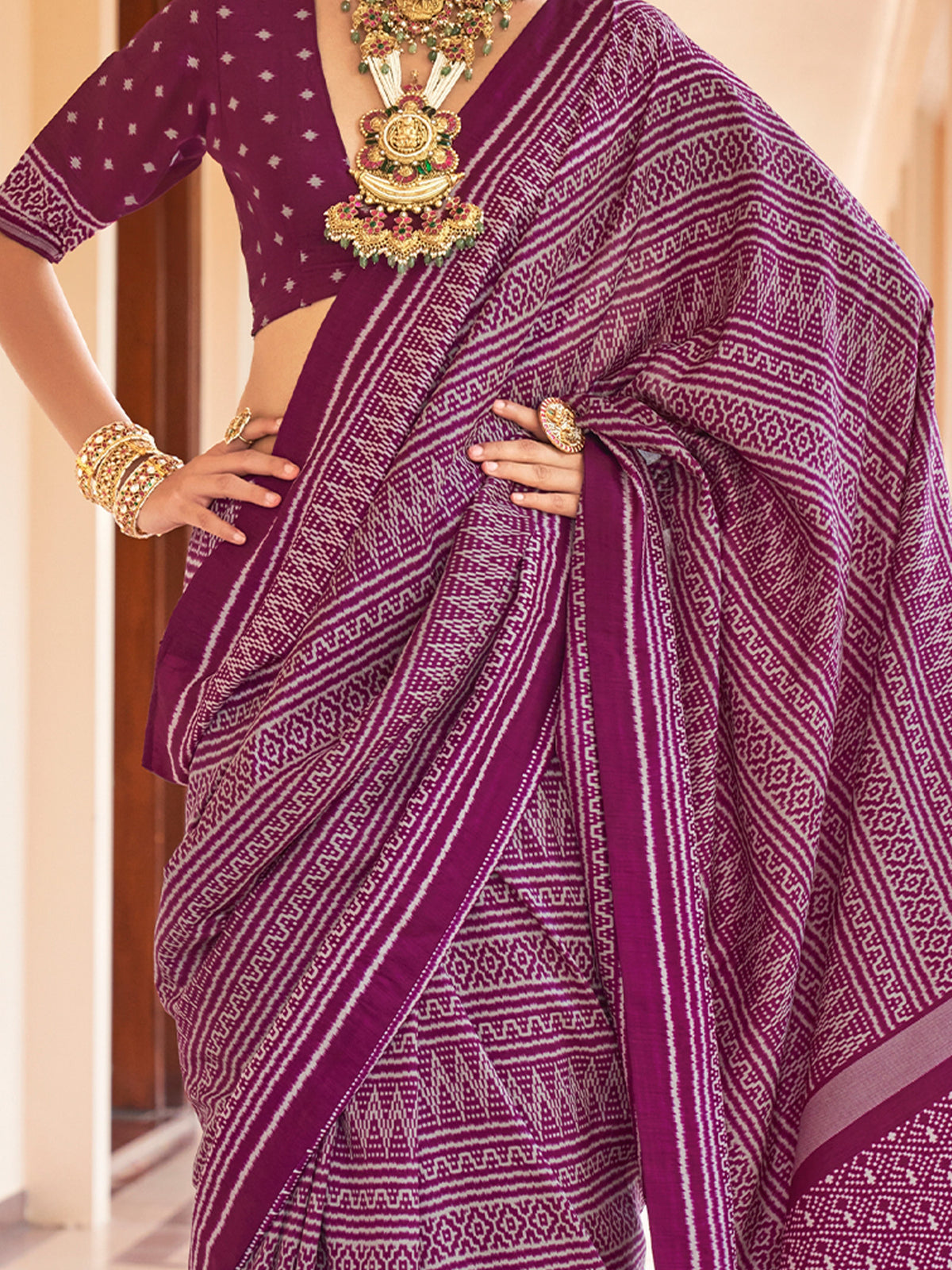 Wine silk blend saree view 3