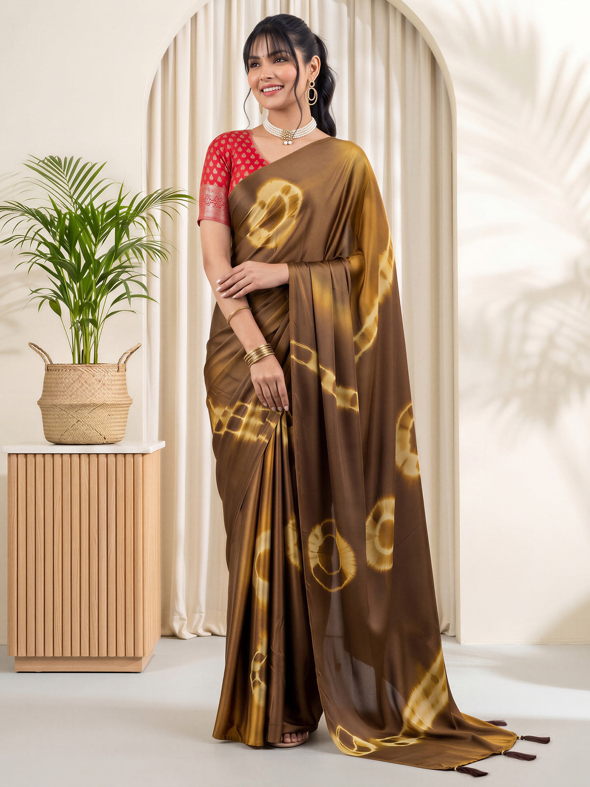 Brown Satin Silk saree – detail view 3