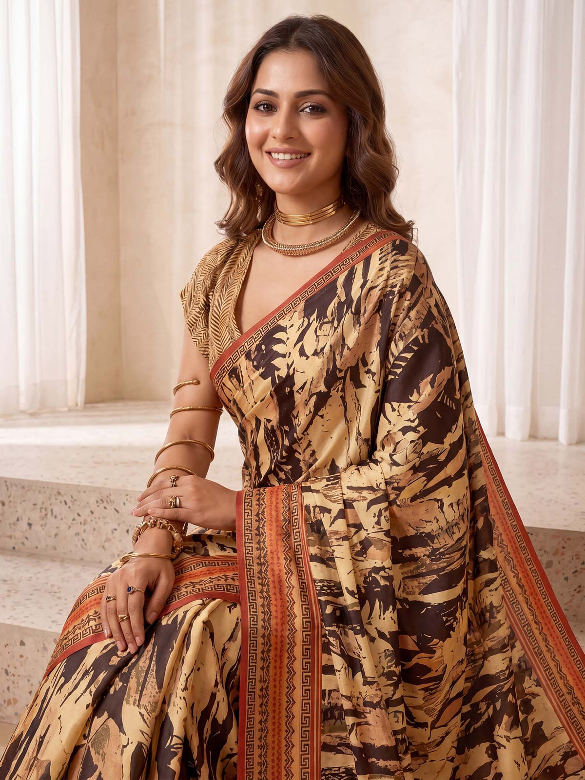 Beige Crepe saree – detail view 4