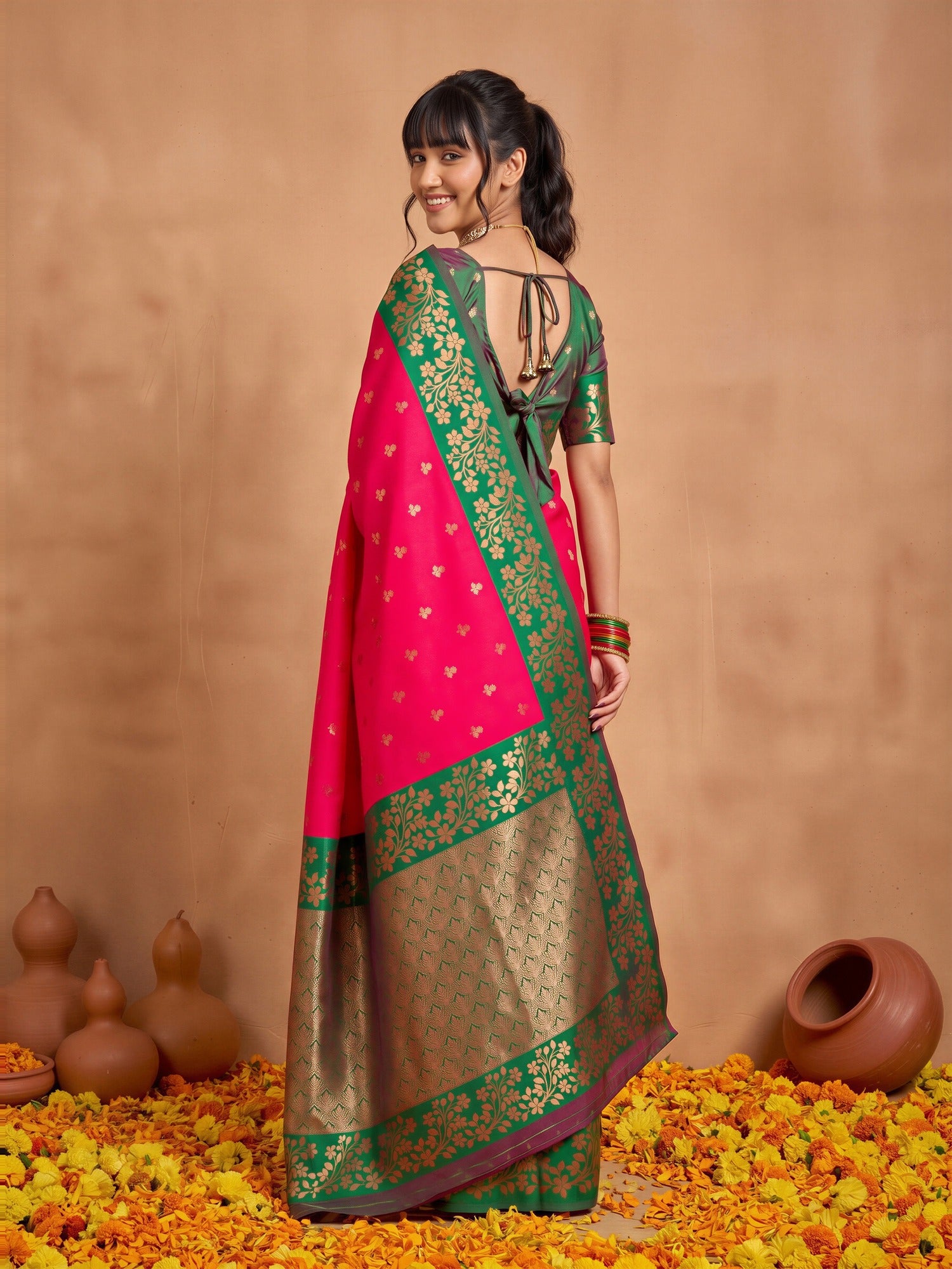 Pink Cotton Blend saree – detail view 1