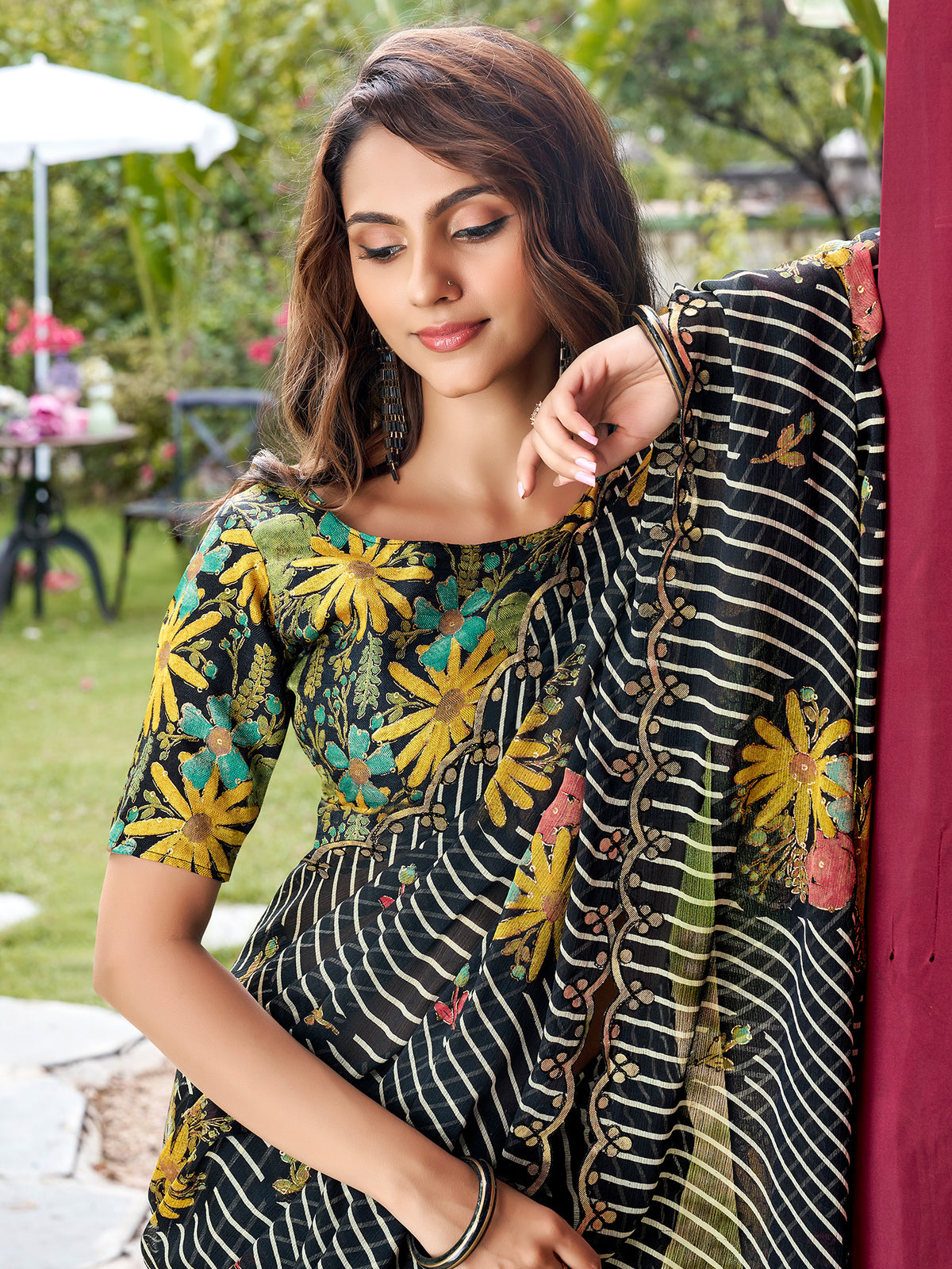 Black Chiffon saree – detail view 2