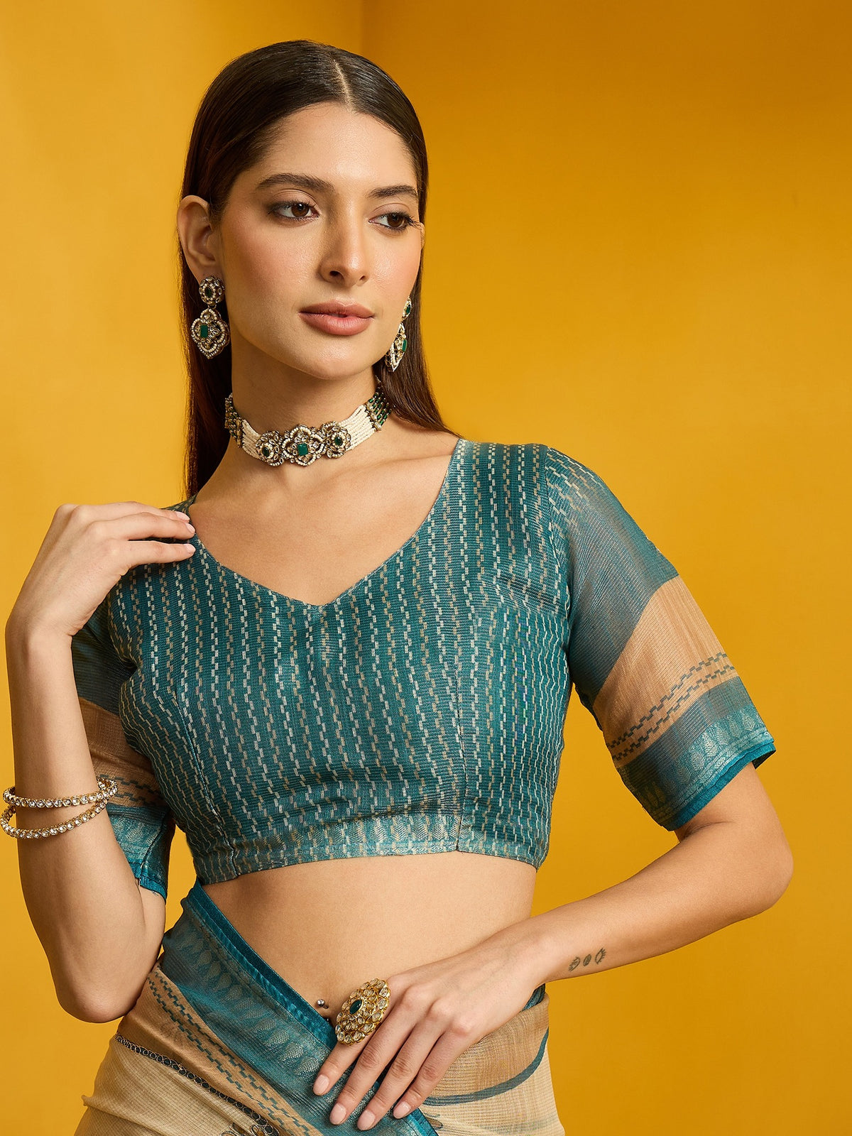 Beige Cotton Blend saree – detail view 5