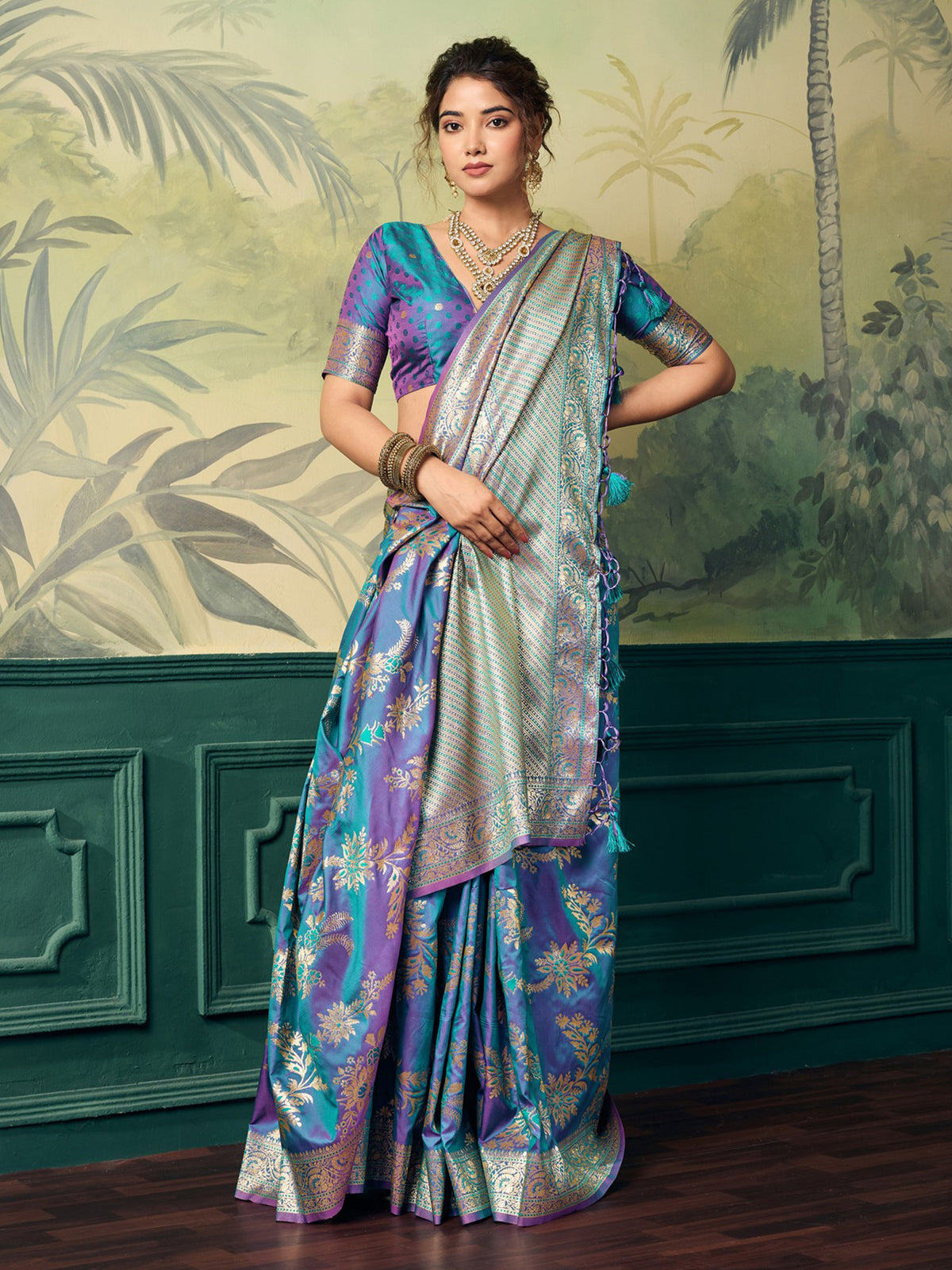 Teal Blue Banarasi Silk saree – detail view 2