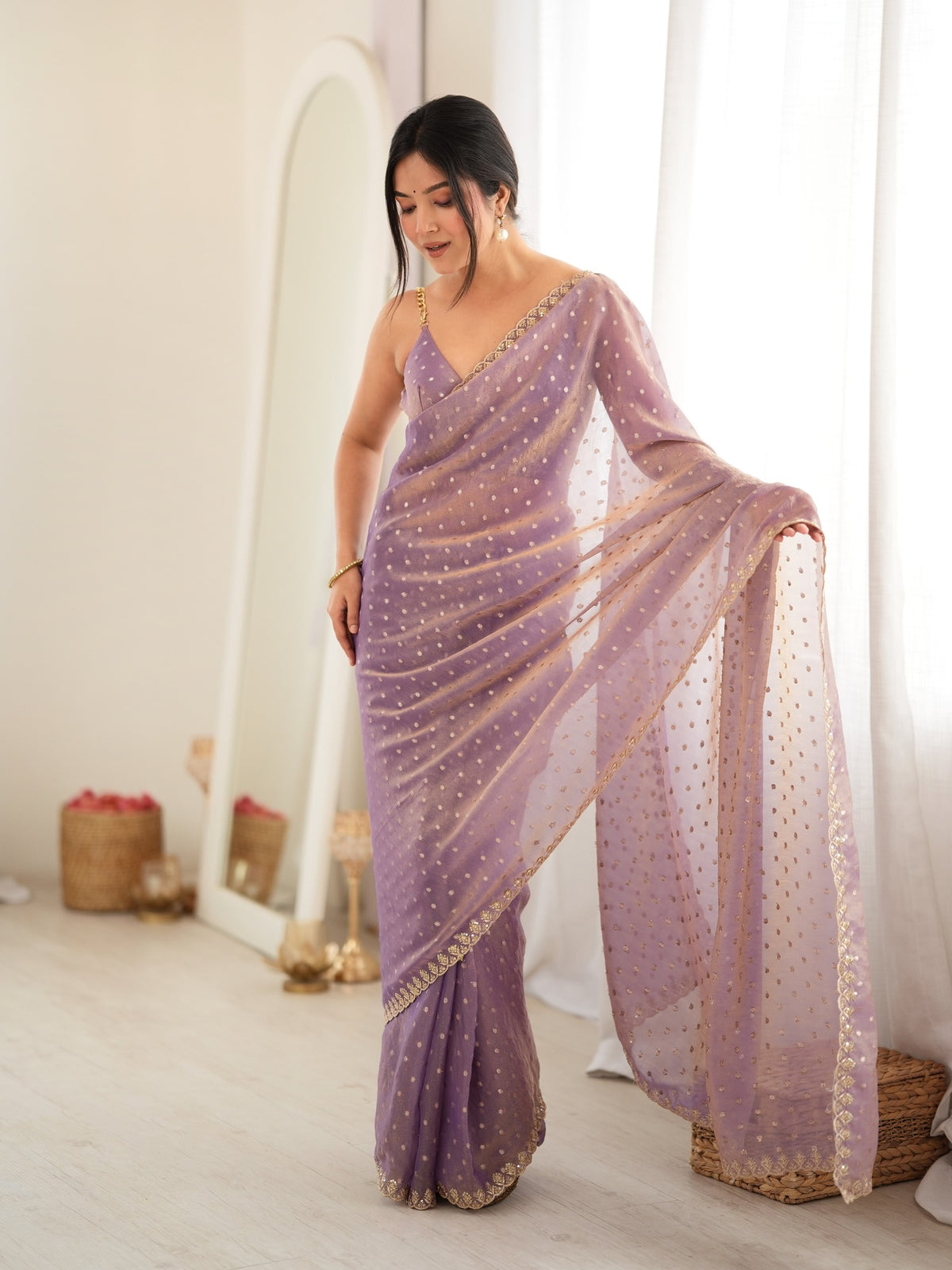 Lavender Georgette saree – detail view 2