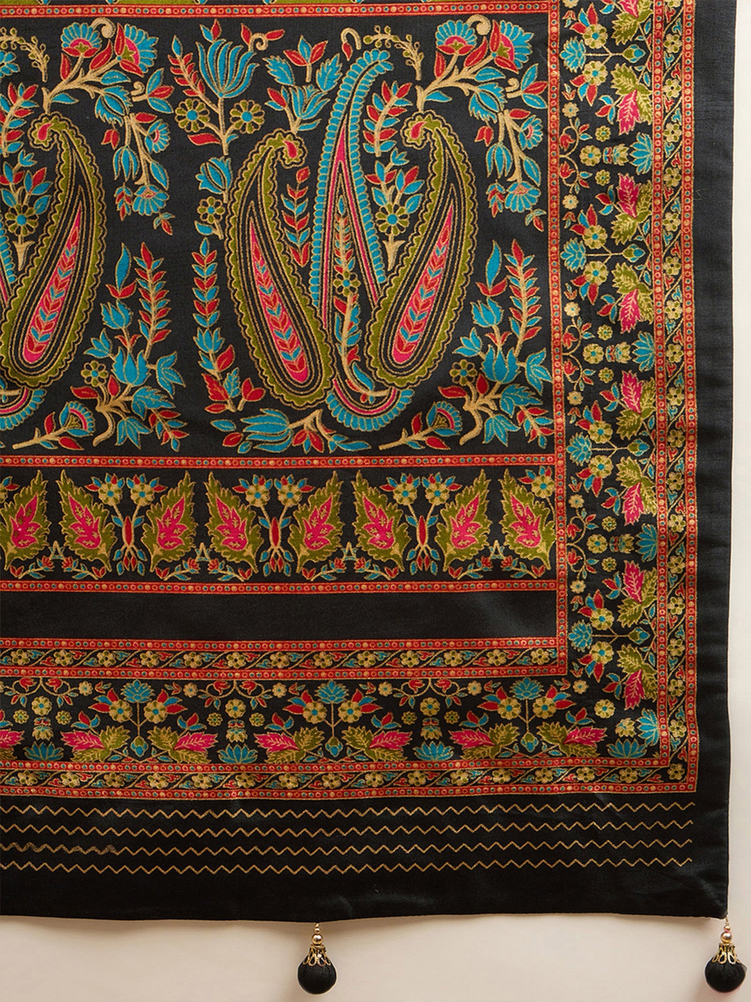 Black Silk Blend saree – detail view 5