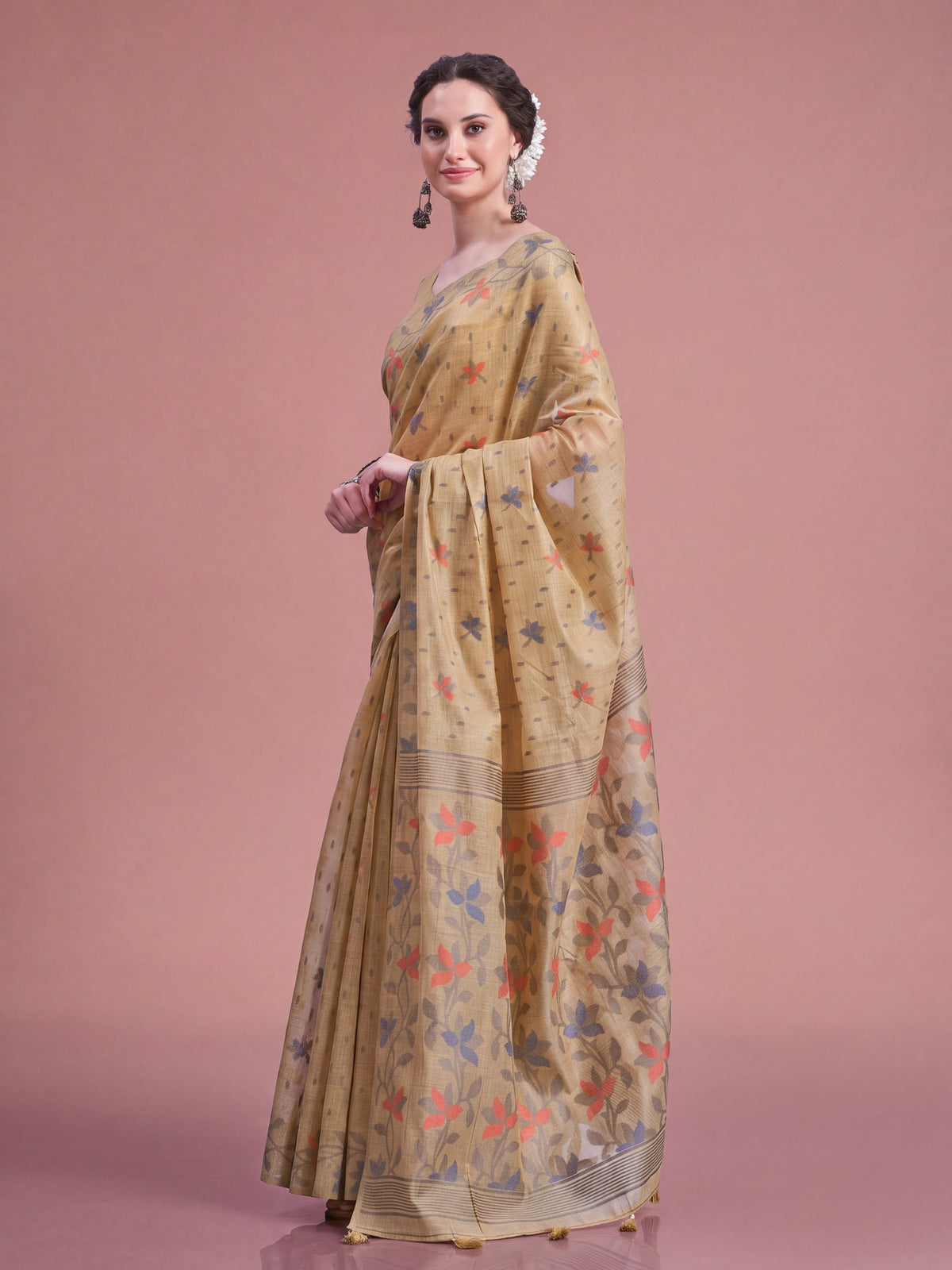 Beige Linen saree – detail view 2