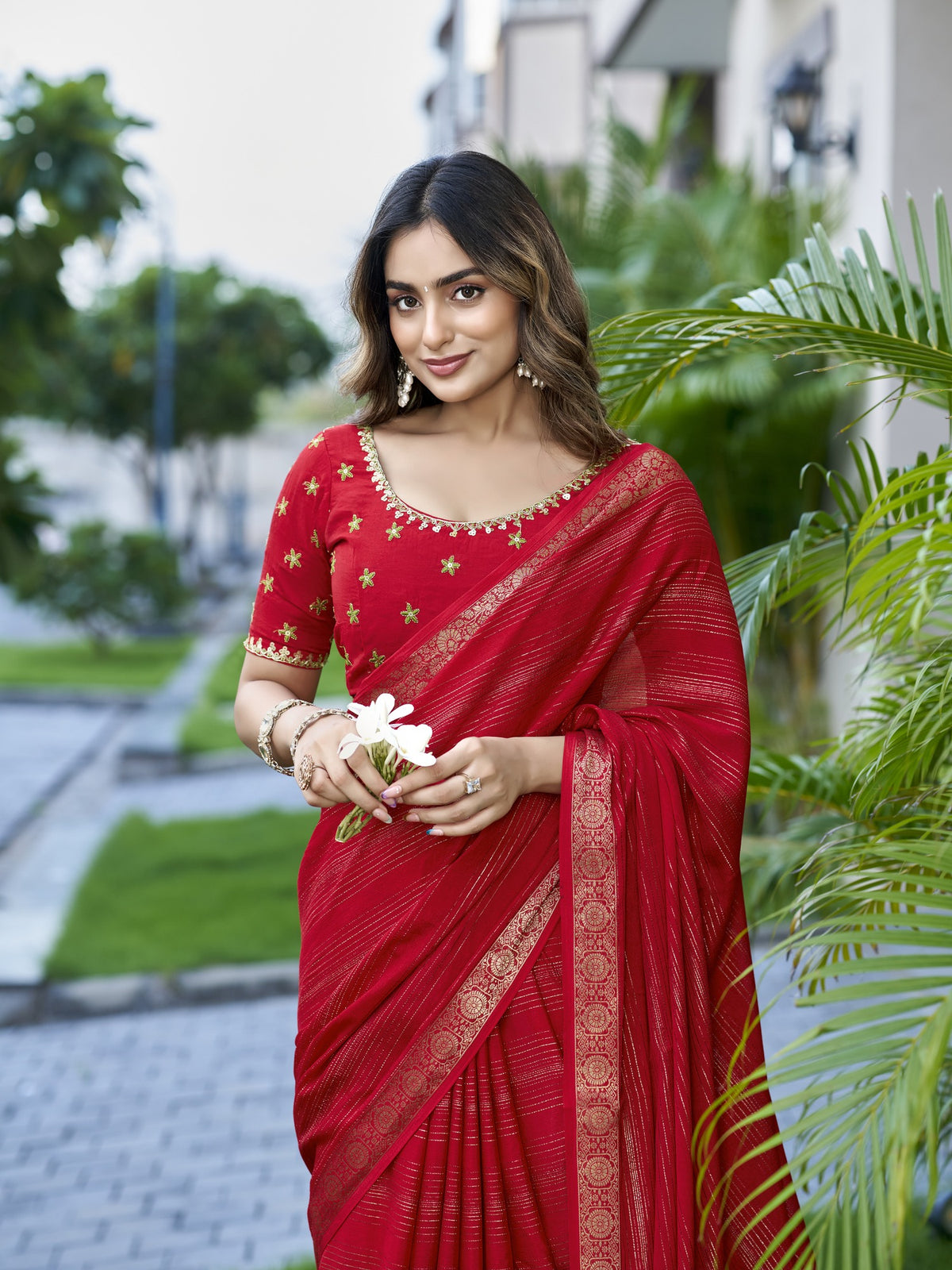 Red jacquard saree view 1