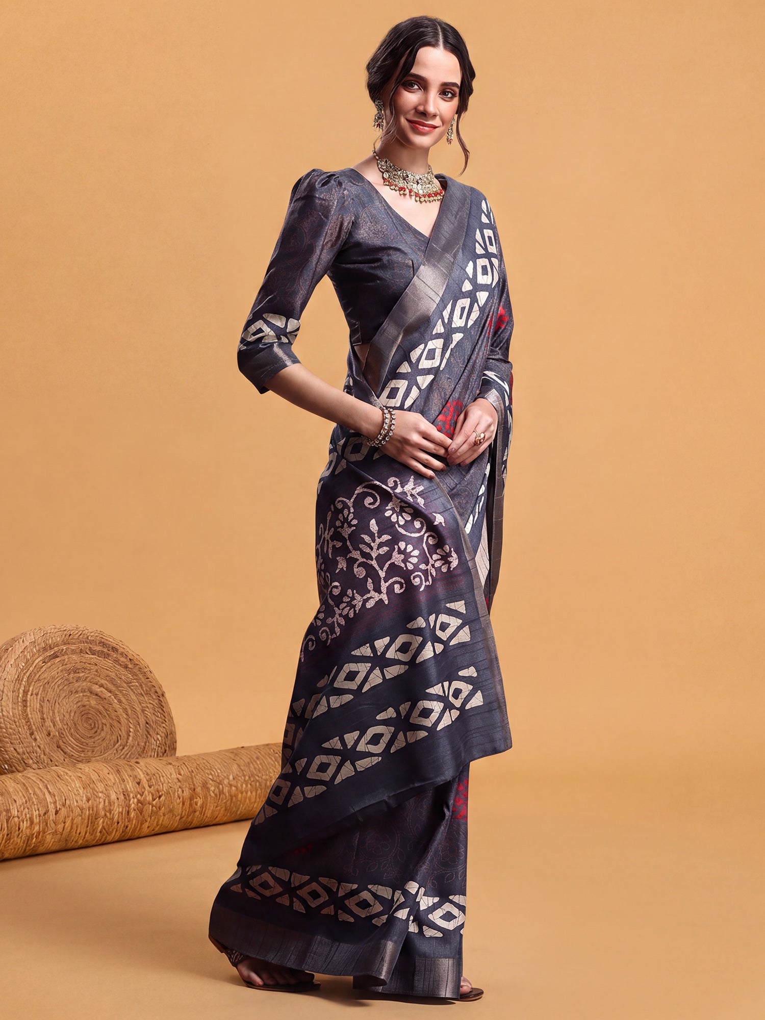 Grey Silk Blend saree – detail view 3