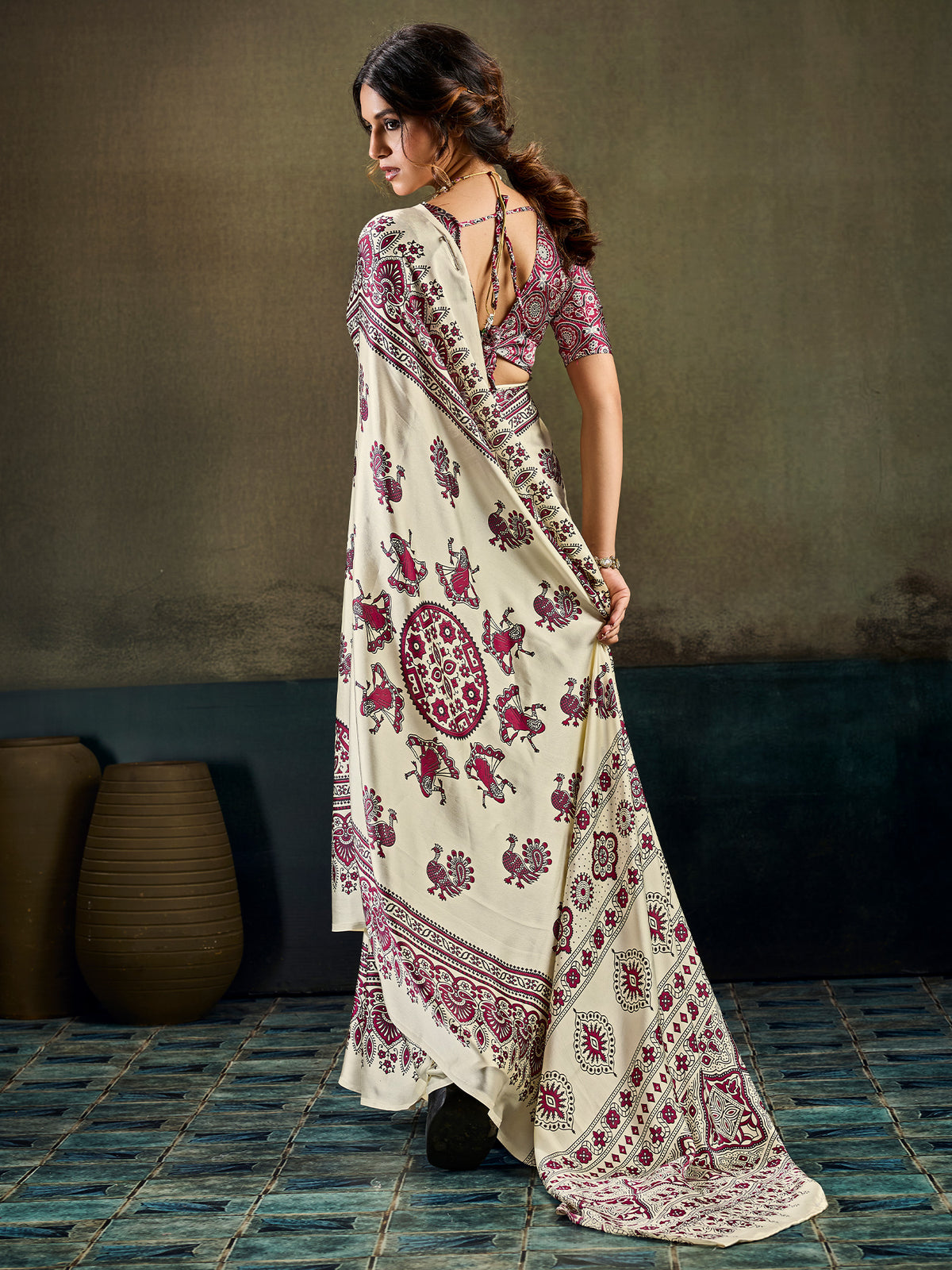 Cream Satin saree – detail view 1