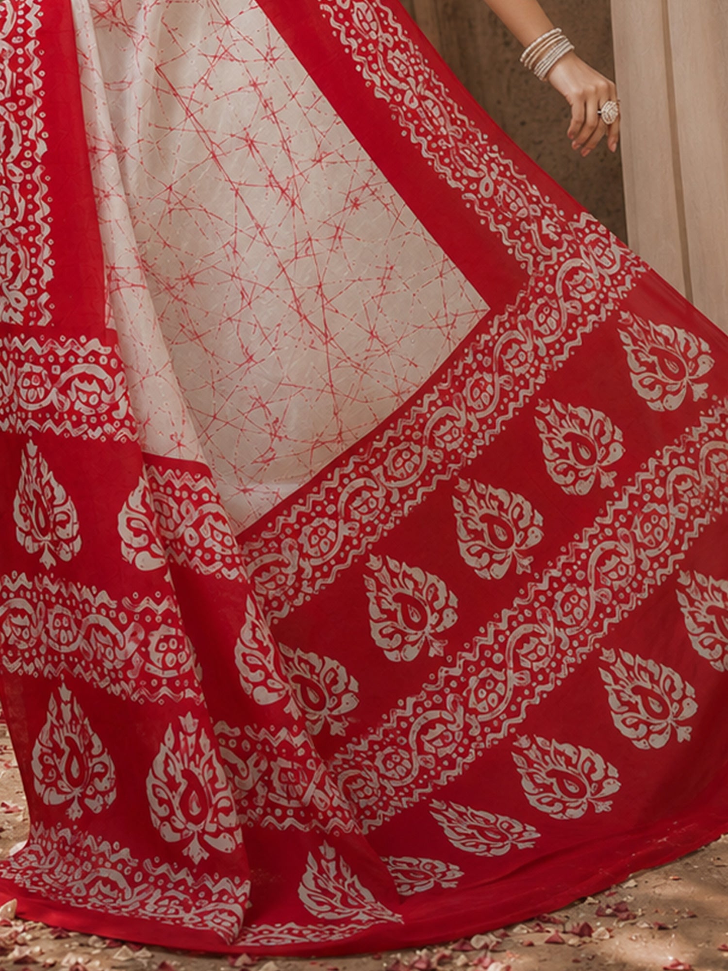 Off White Bhagalpuri Silk saree – detail view 5