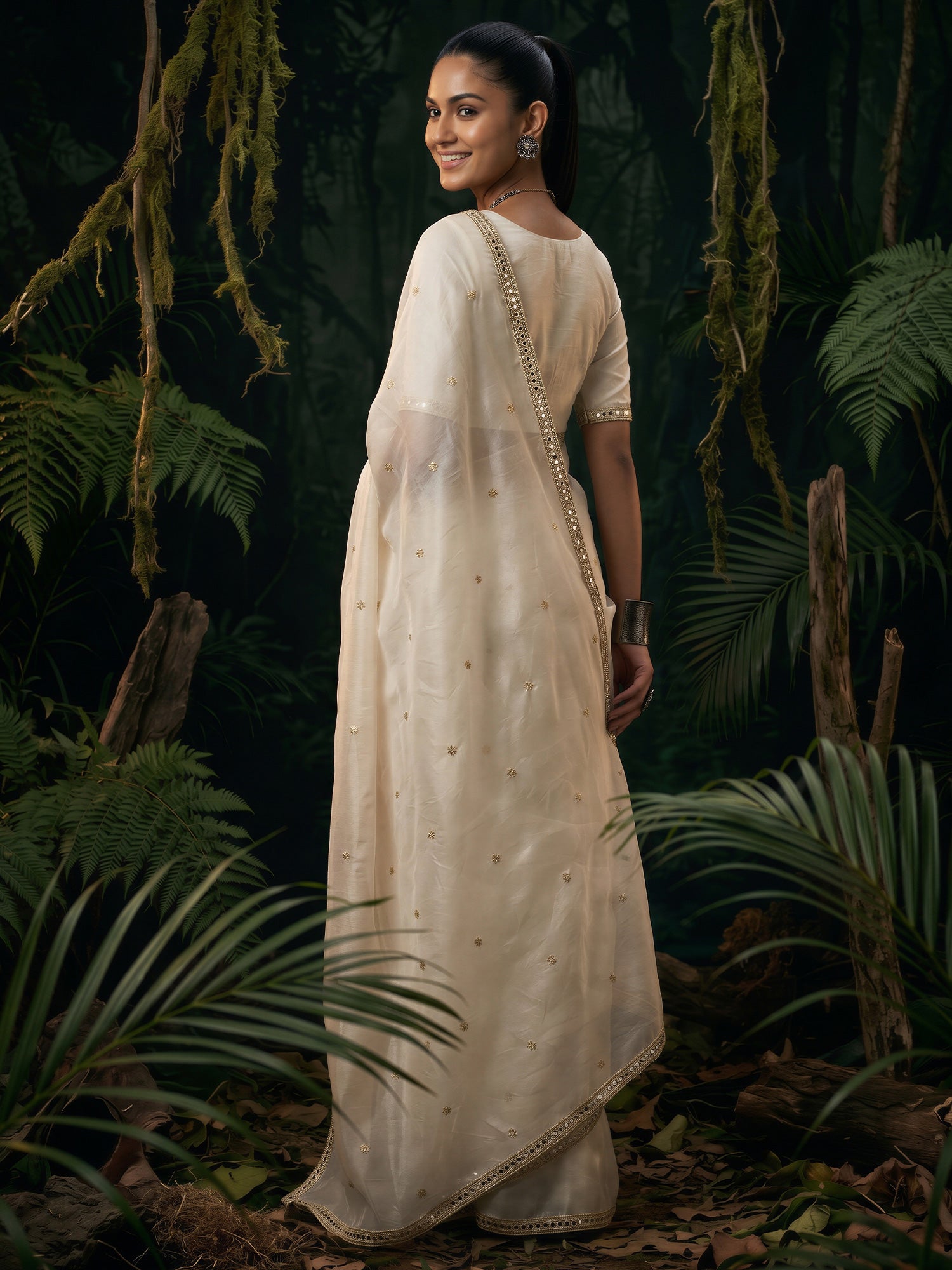 Off White Satin saree – detail view 1