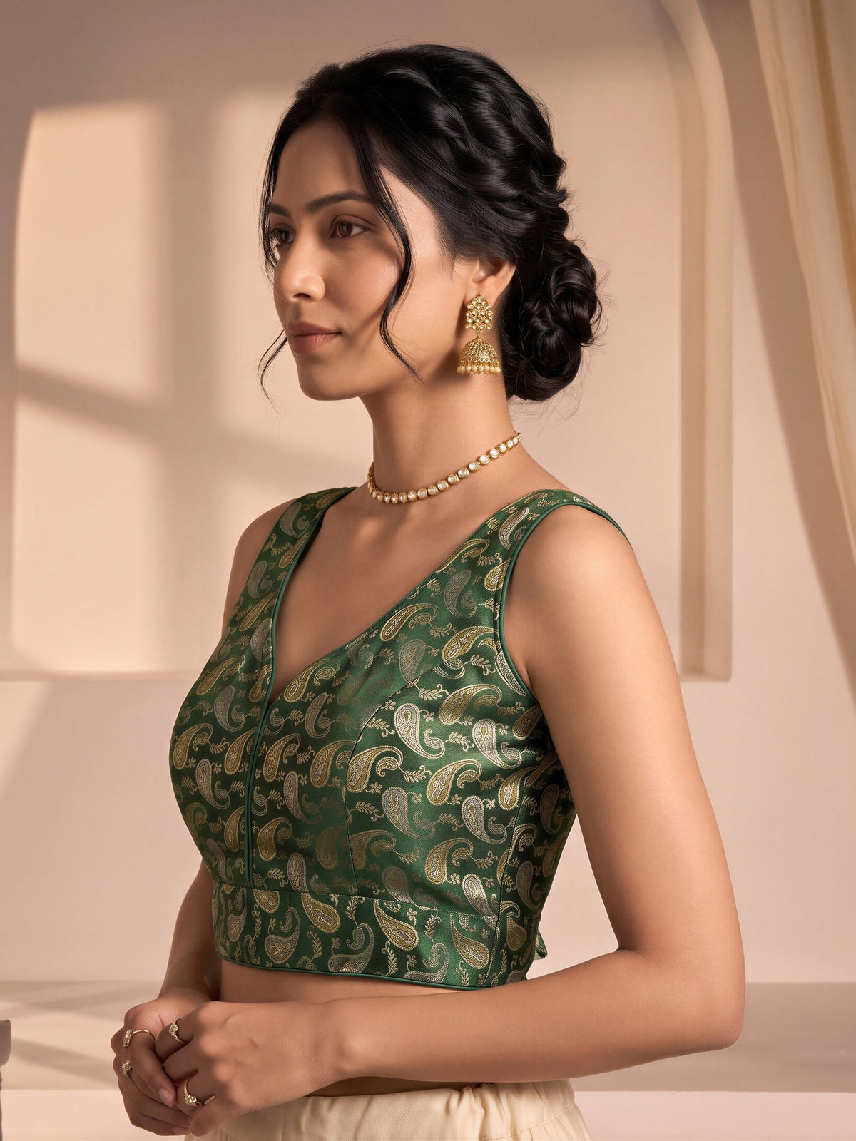 Green woven brocade silk blend sleeveless readymade saree blouse with v neck view 2