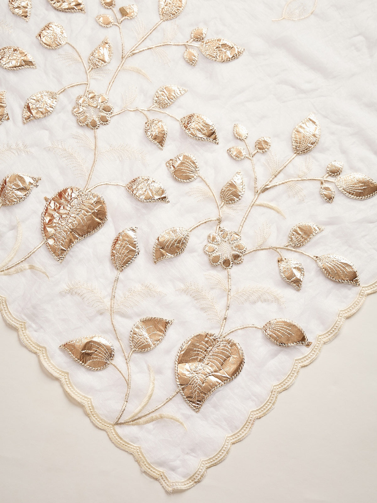 White Satin Silk saree – detail view 4