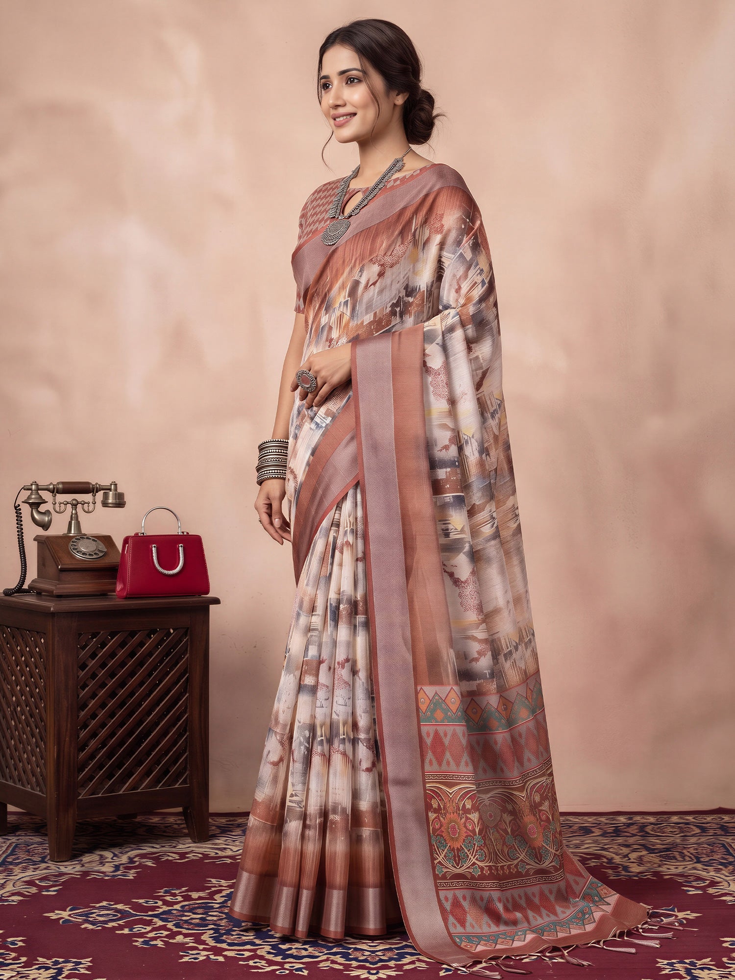 Rust Linen saree – detail view 2