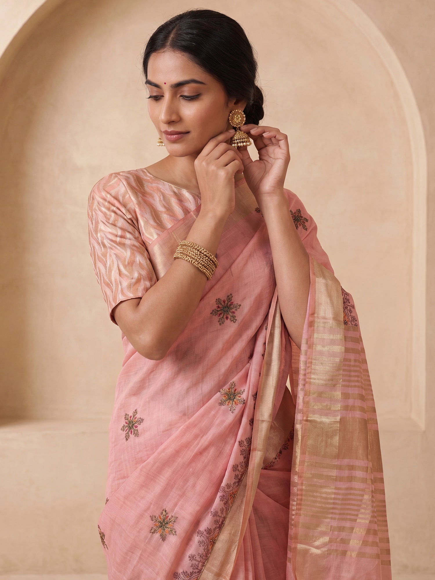Pink Cotton Linen saree – detail view 4