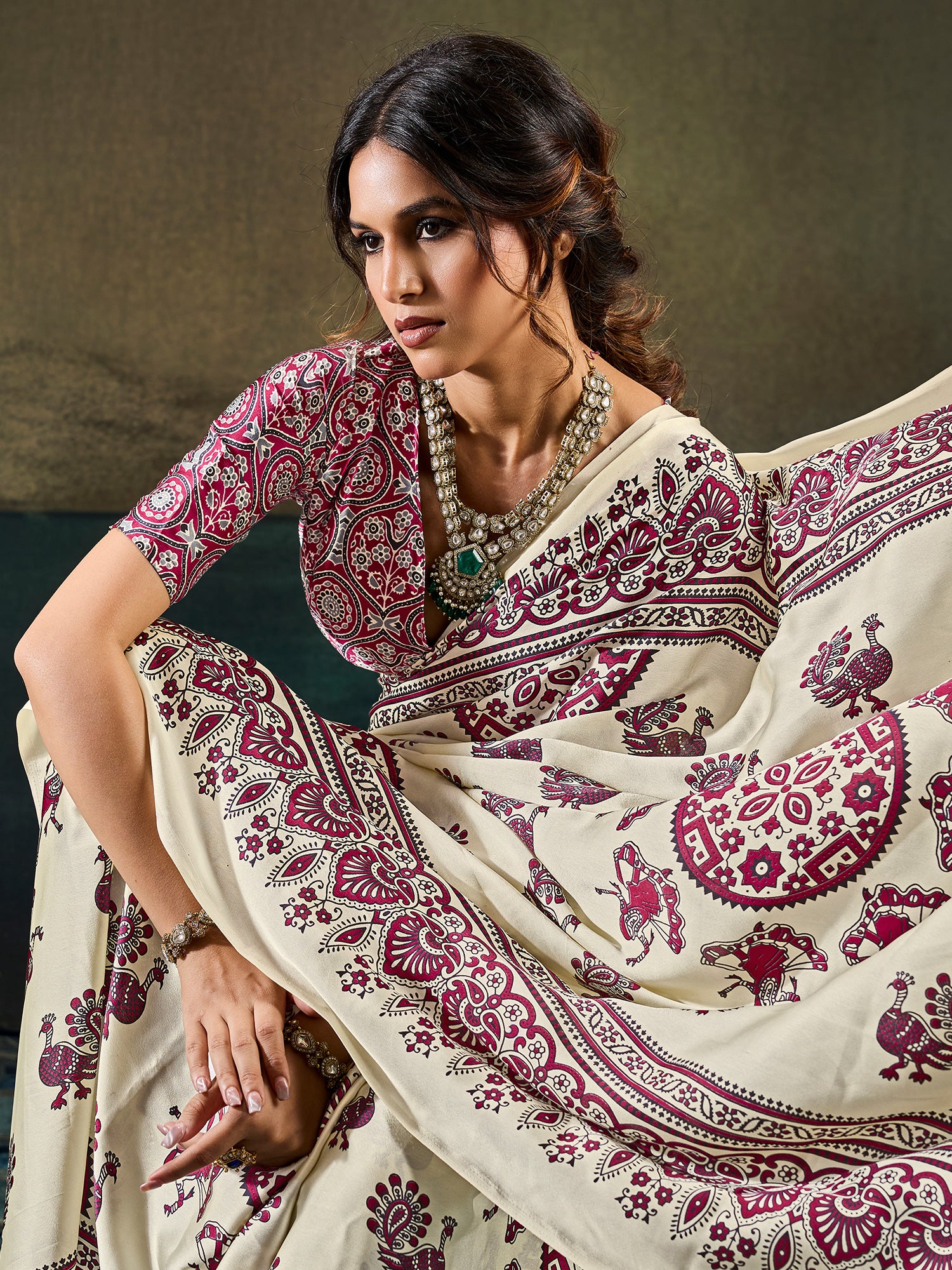 Cream Satin saree – detail view 4