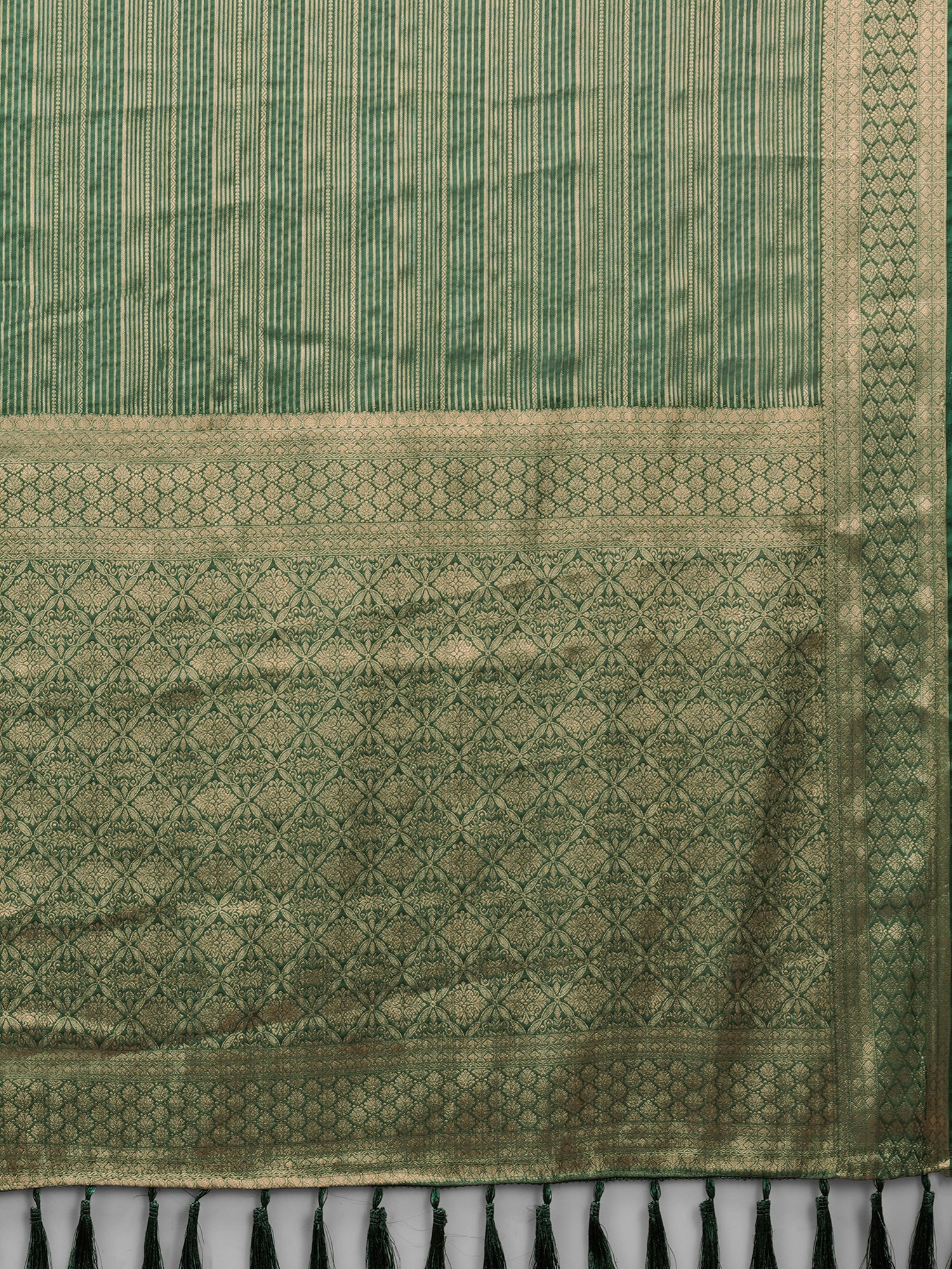 Green Viscose Silk saree – detail view 4