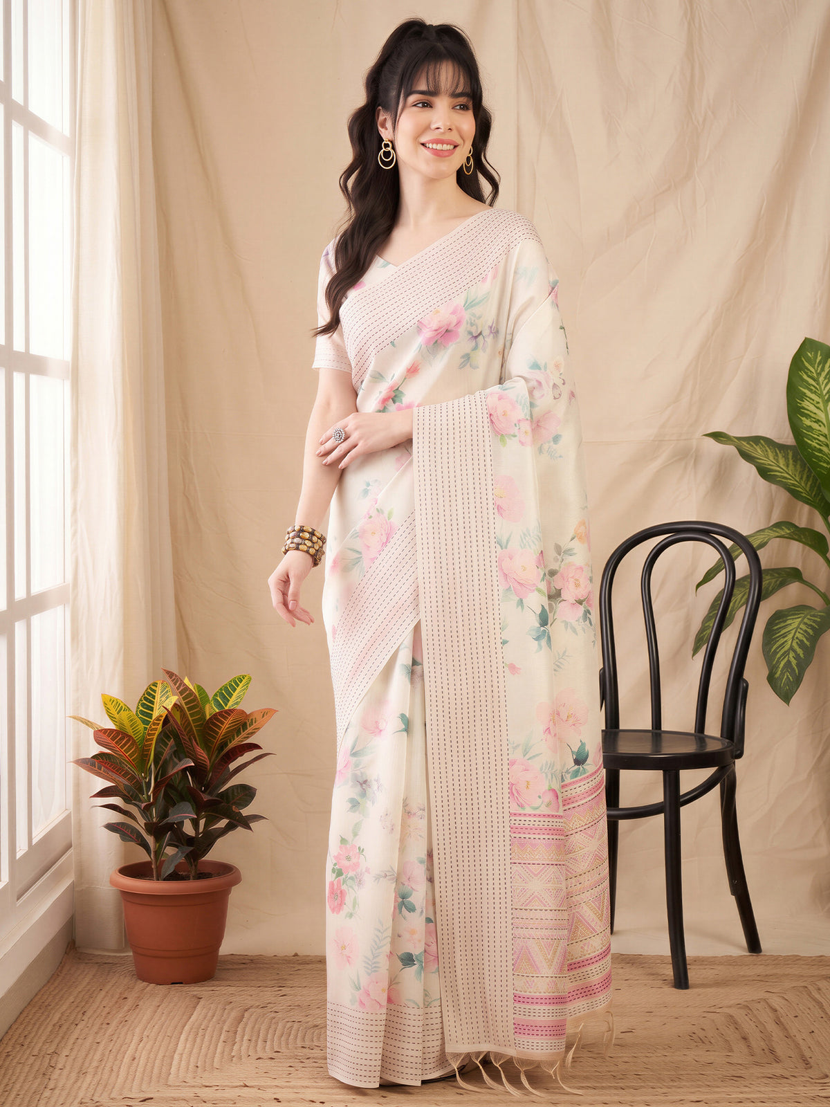 Off White Silk Cotton saree – detail view 3