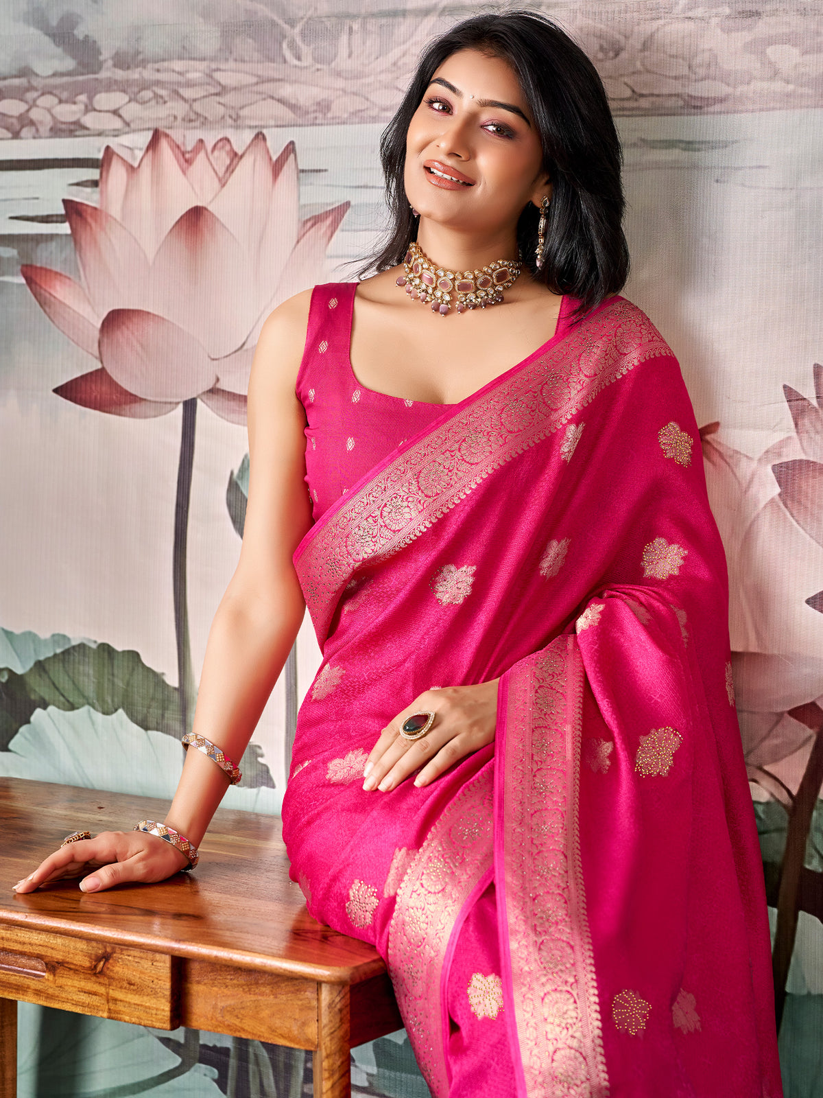 Pink Georgette saree – detail view 3