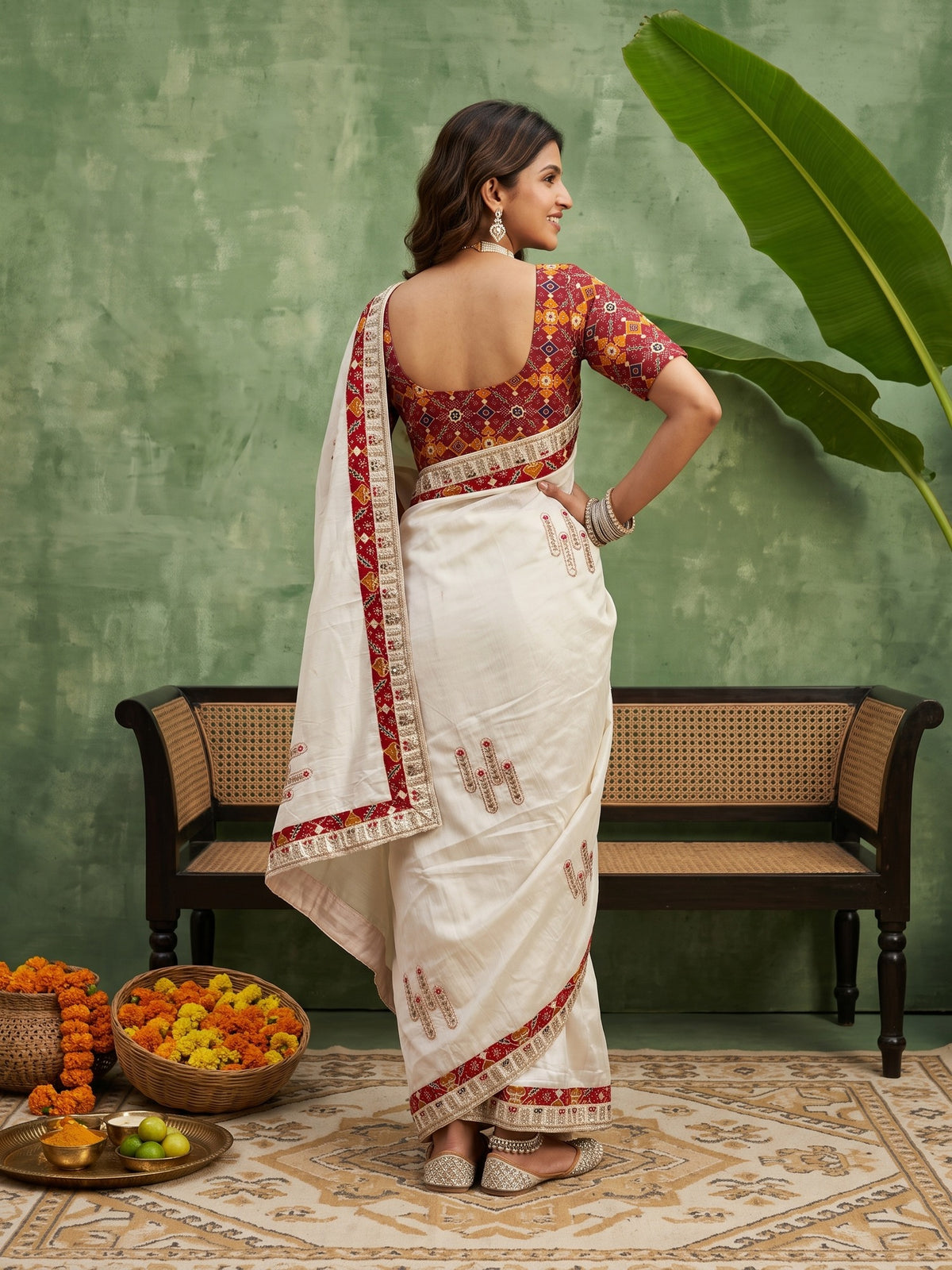 White Dola Silk saree – detail view 3