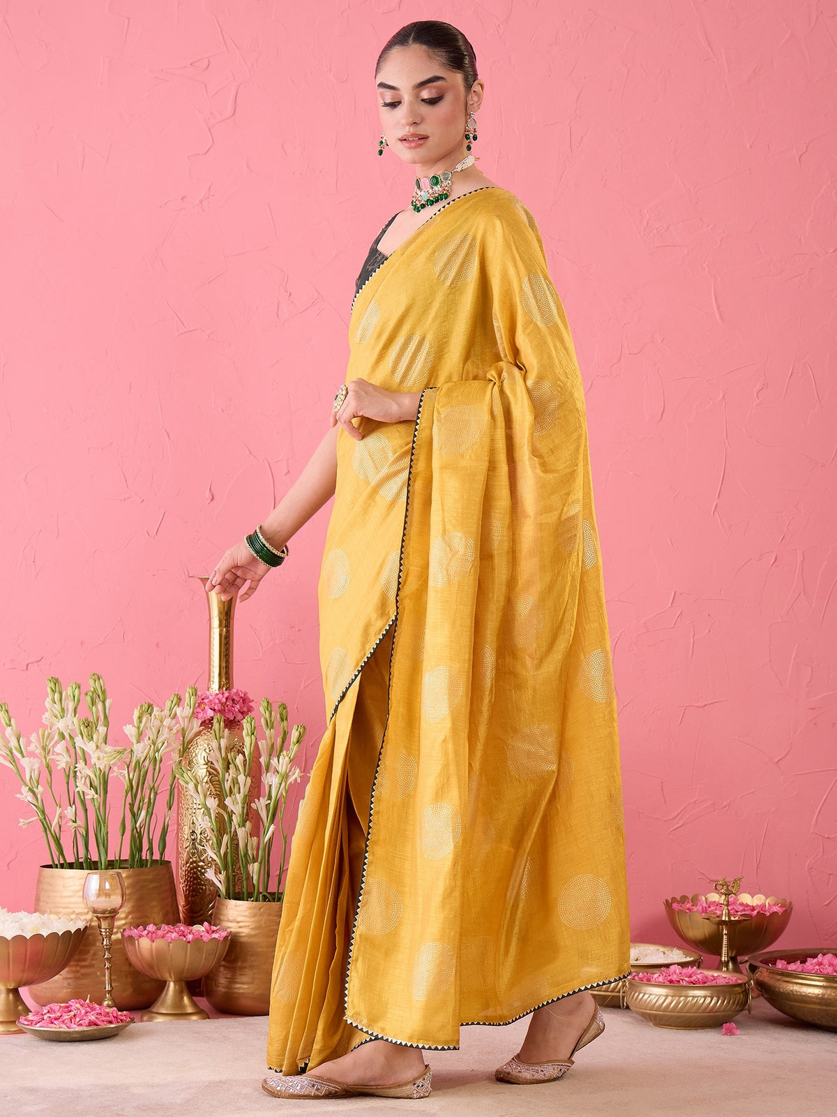 Mustard Dola Silk saree – detail view 1