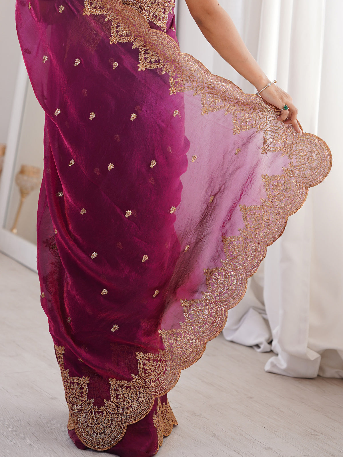 Magenta Satin saree – detail view 5