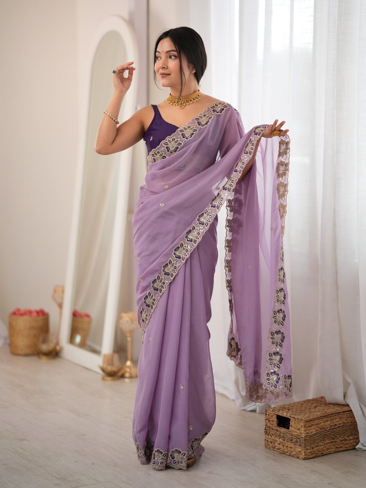 Lavender Georgette saree – detail view 4