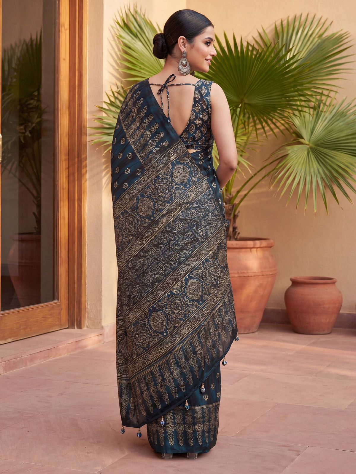 Teal Blue Pure Crepe saree – detail view 1