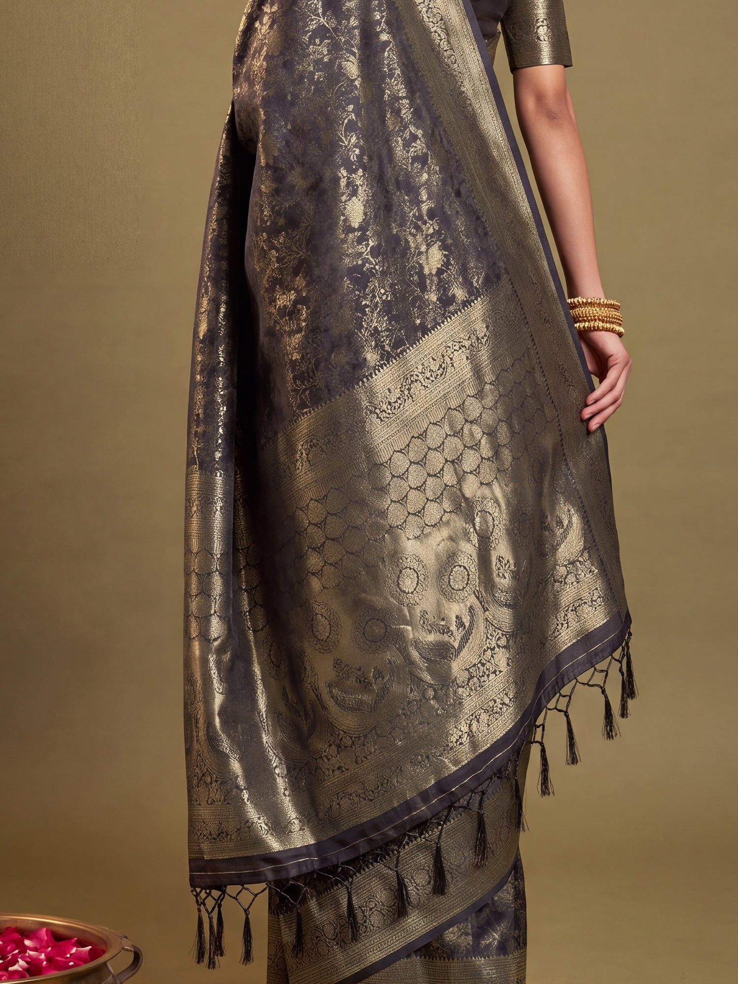 Black Kanjeevaram Silk saree – detail view 5