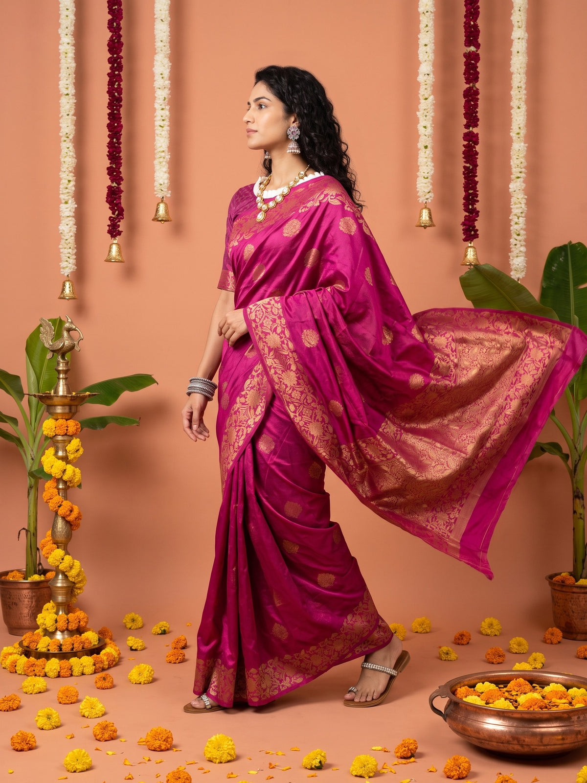 Magenta Silk Blend saree – detail view 3