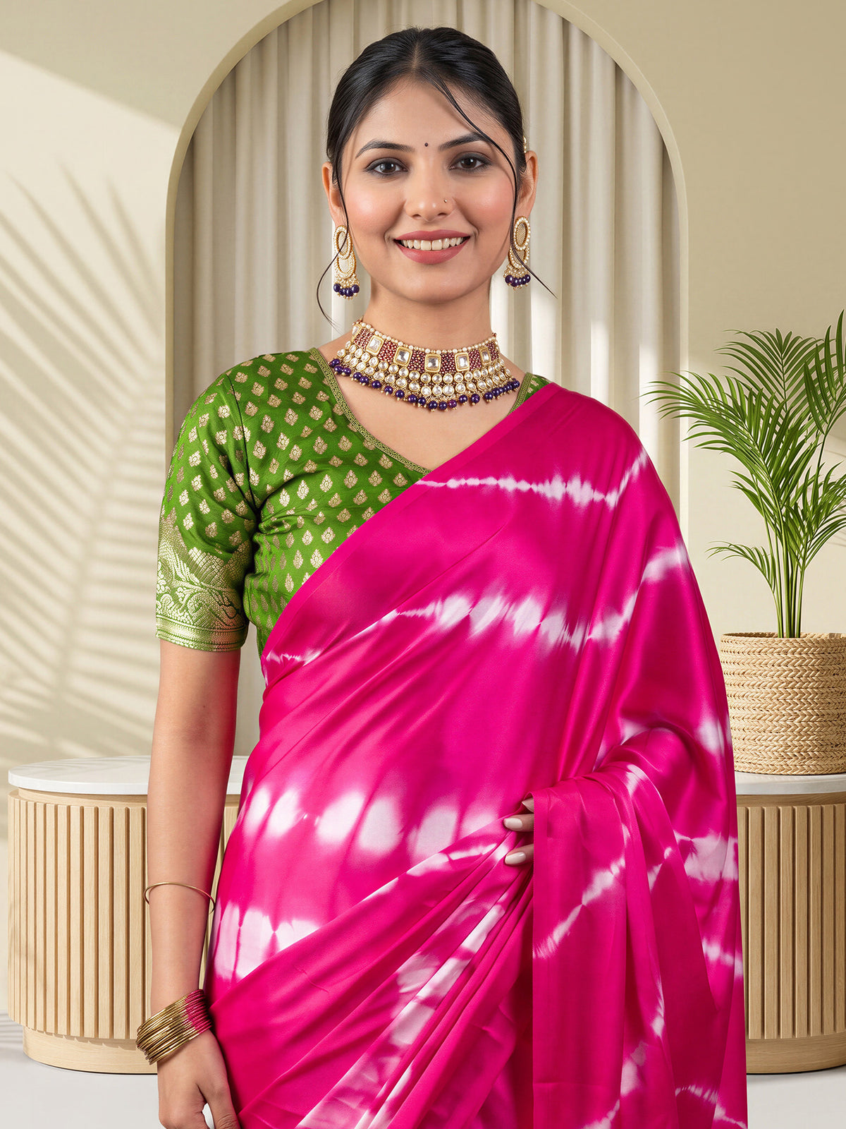 Pink Satin Silk saree – detail view 4