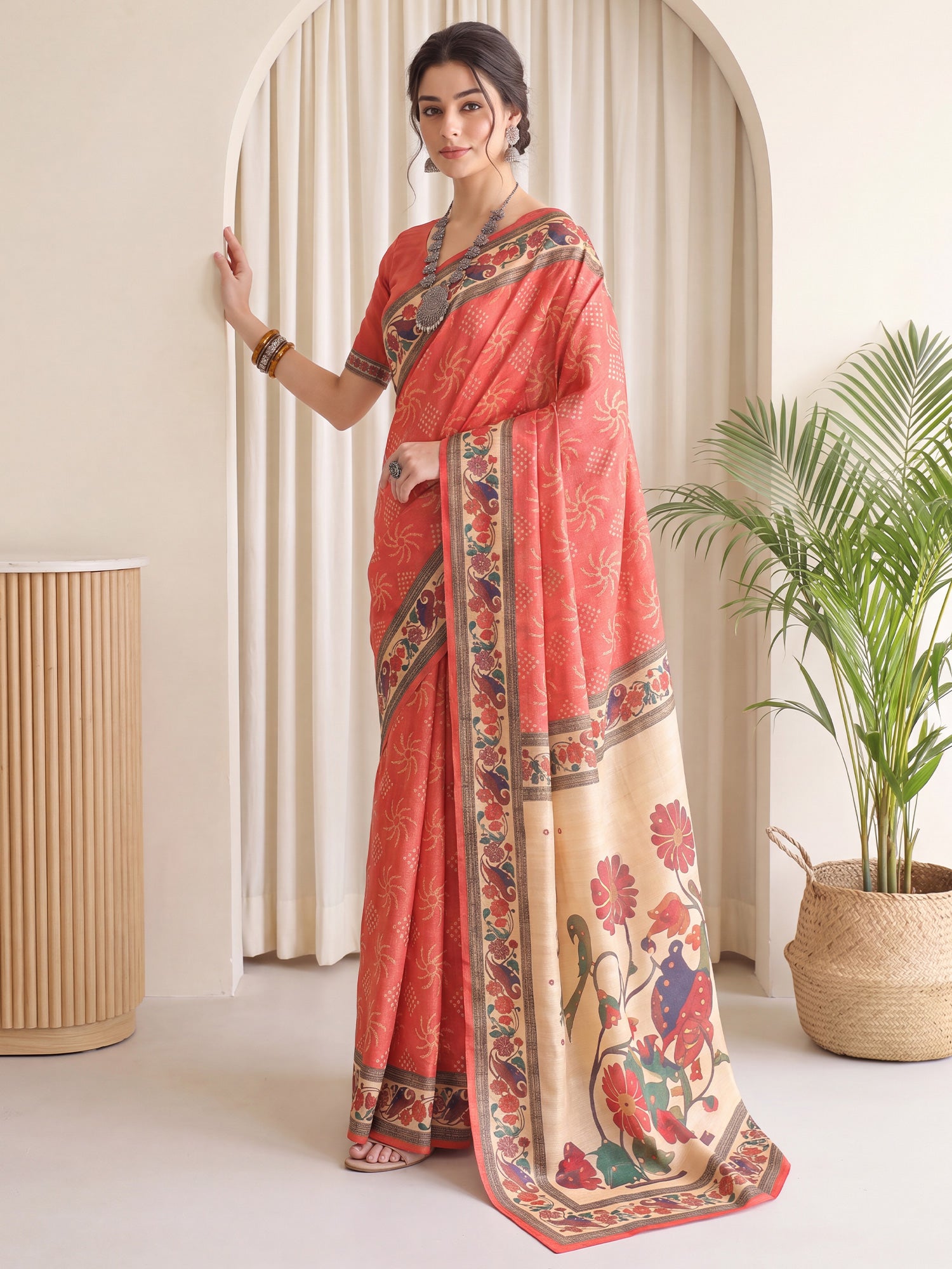 Coral Silk Blend saree – detail view 3
