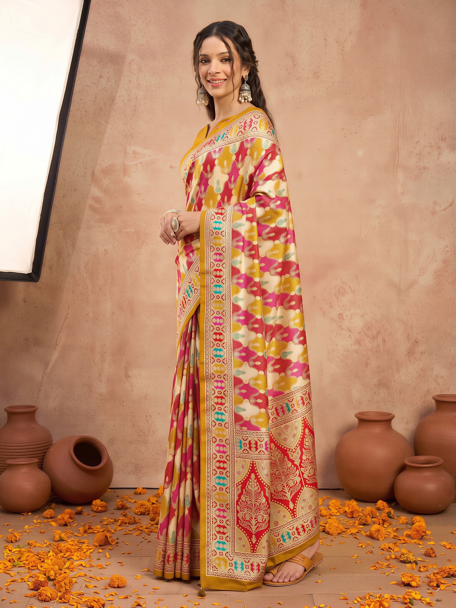 Mustard Silk Blend saree – detail view 2