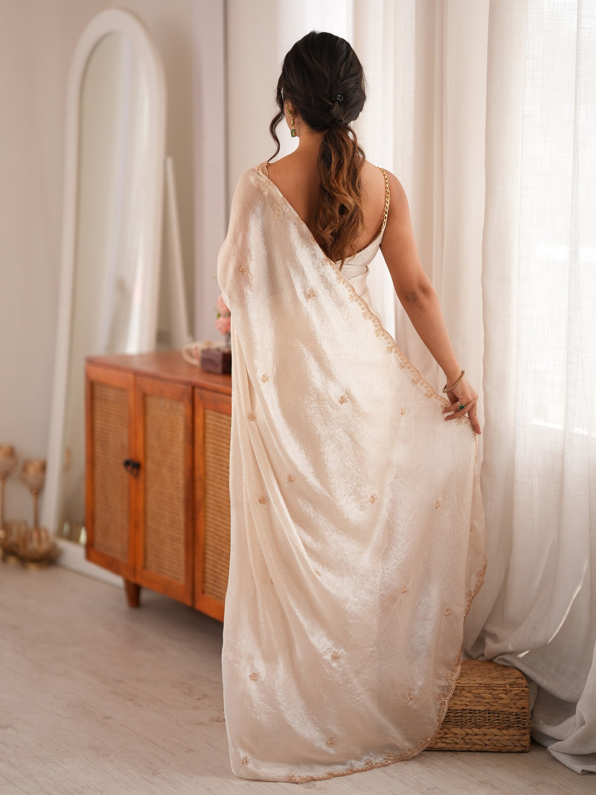 Off White Satin saree – detail view 1