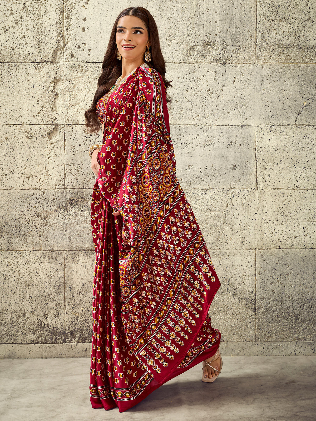 Maroon Satin saree – detail view 2
