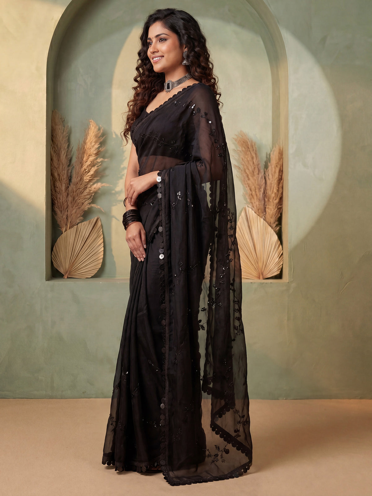 Black Chiffon saree – detail view 2