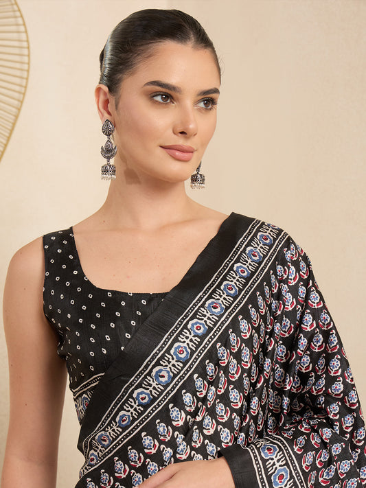 Black Dola Silk saree – detail view 3
