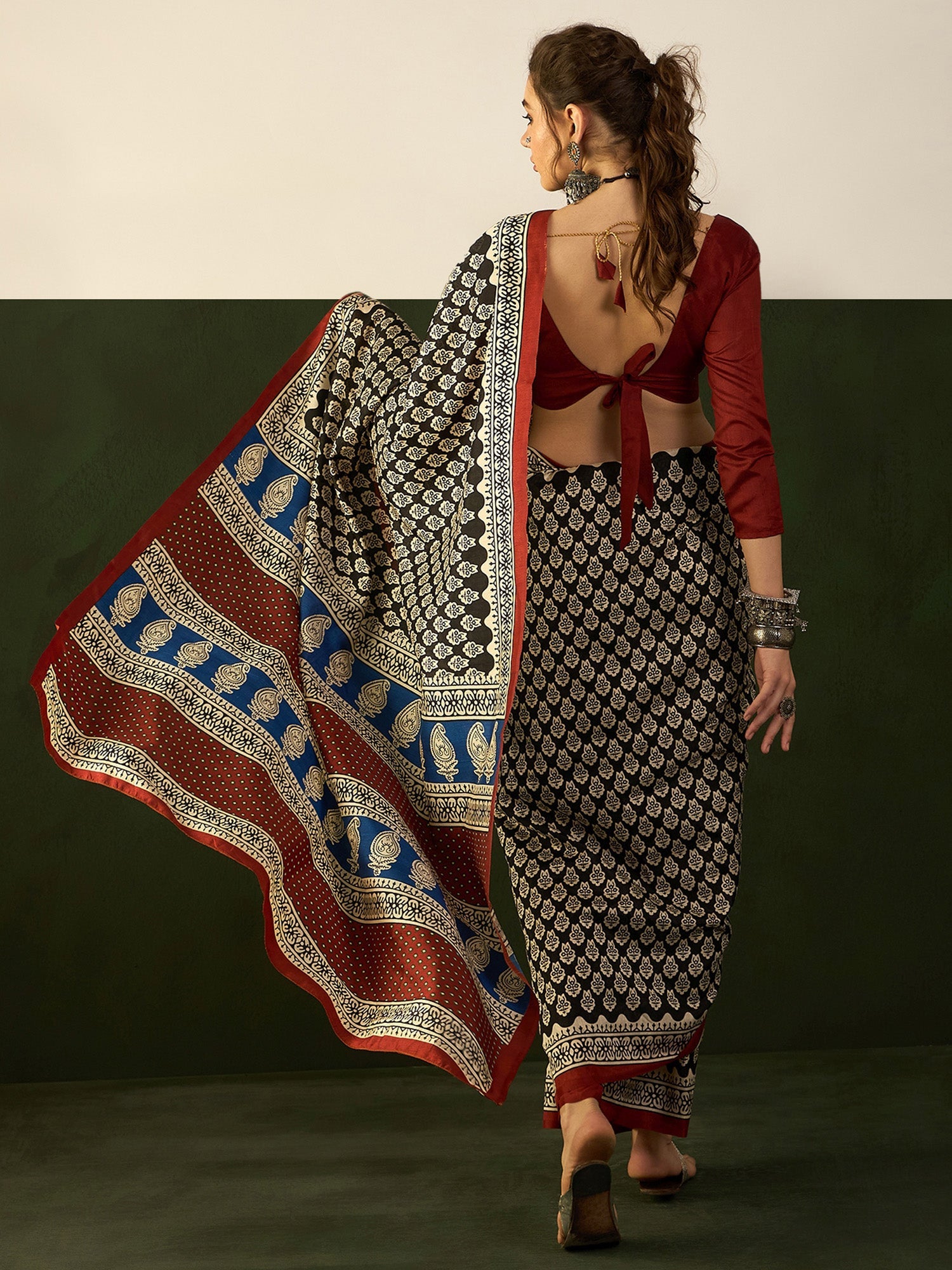 Black Bhagalpuri Silk Block Printed Saree - Ressa