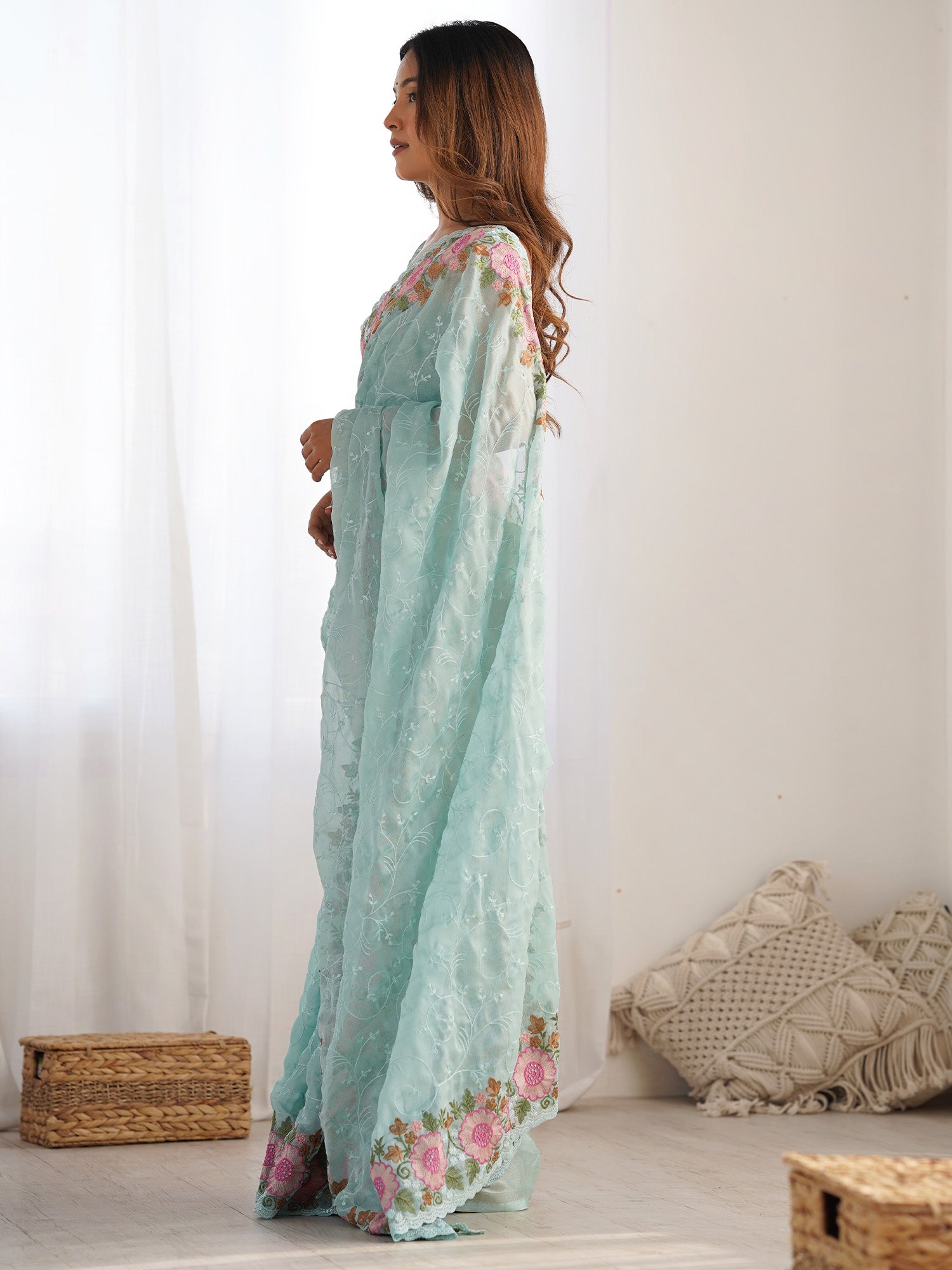 traditional saree look for girl