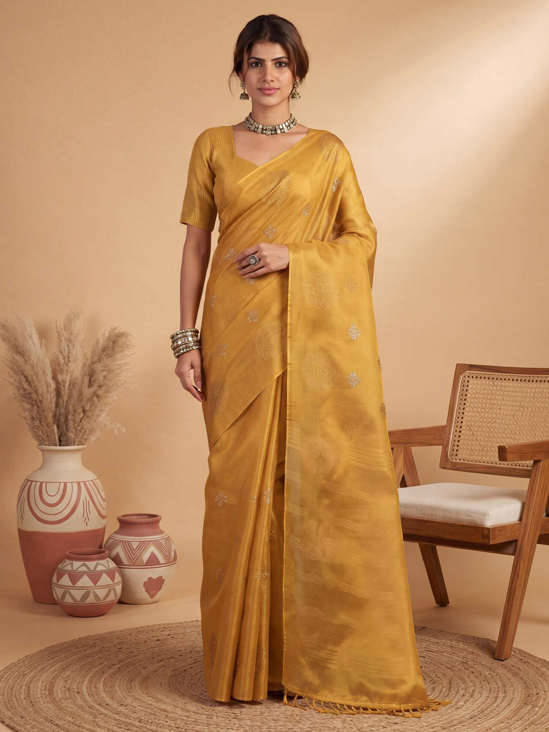 mustard saree
partywear saree
linen saree 
