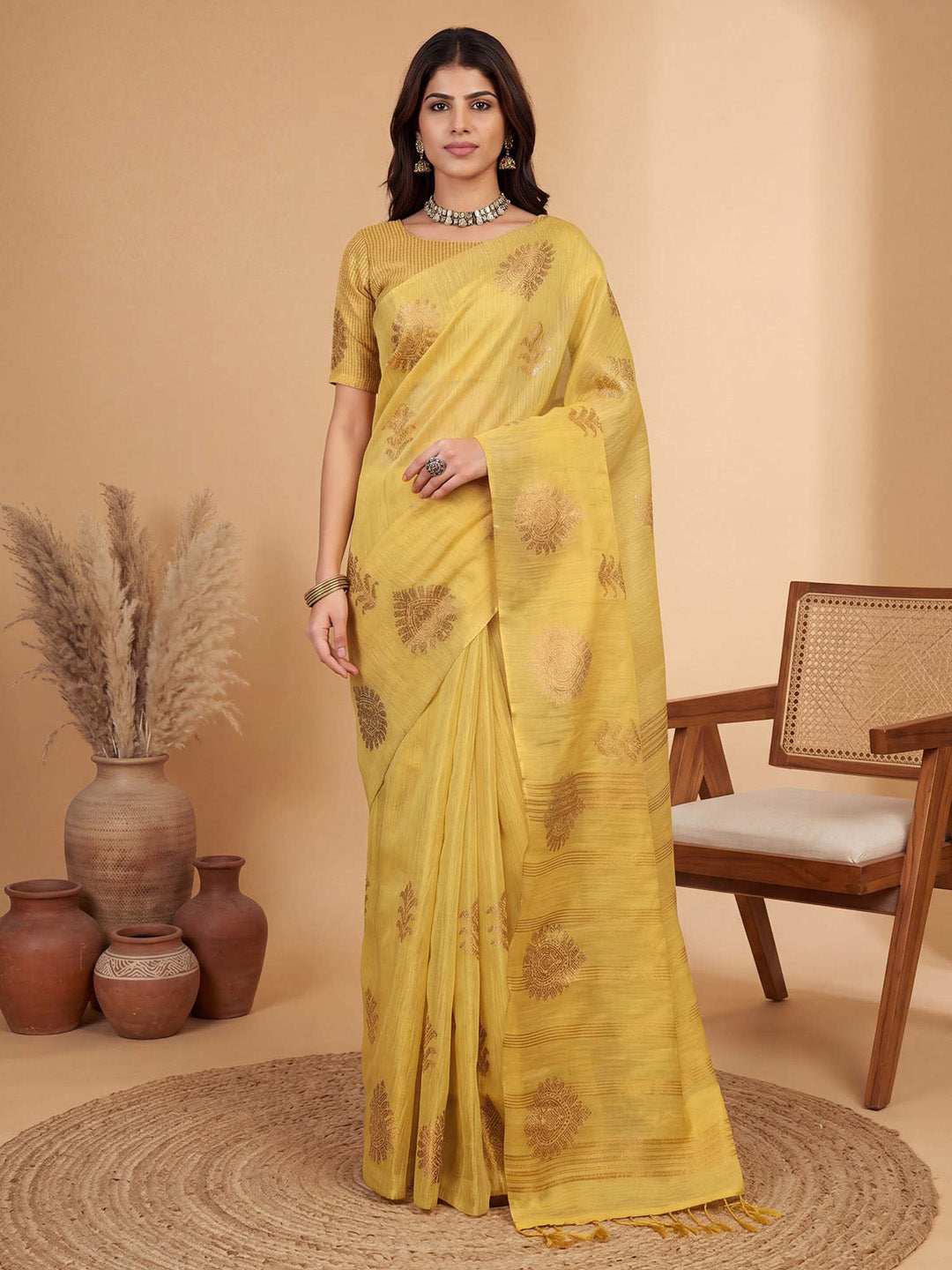 yellow collection saree
yellow collection saree
linen silk saree

