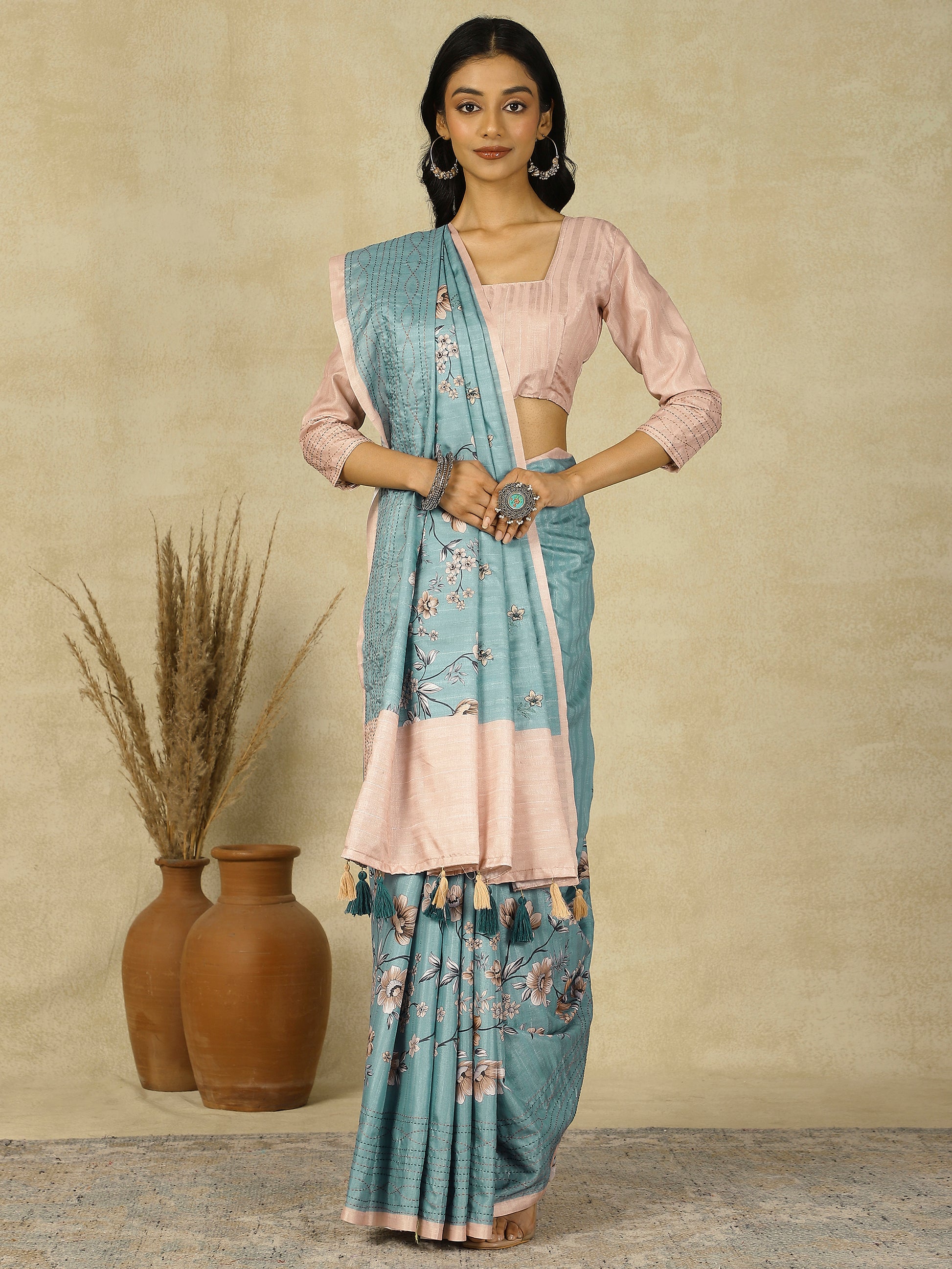 best printed saree
floral printed saree
printed saree