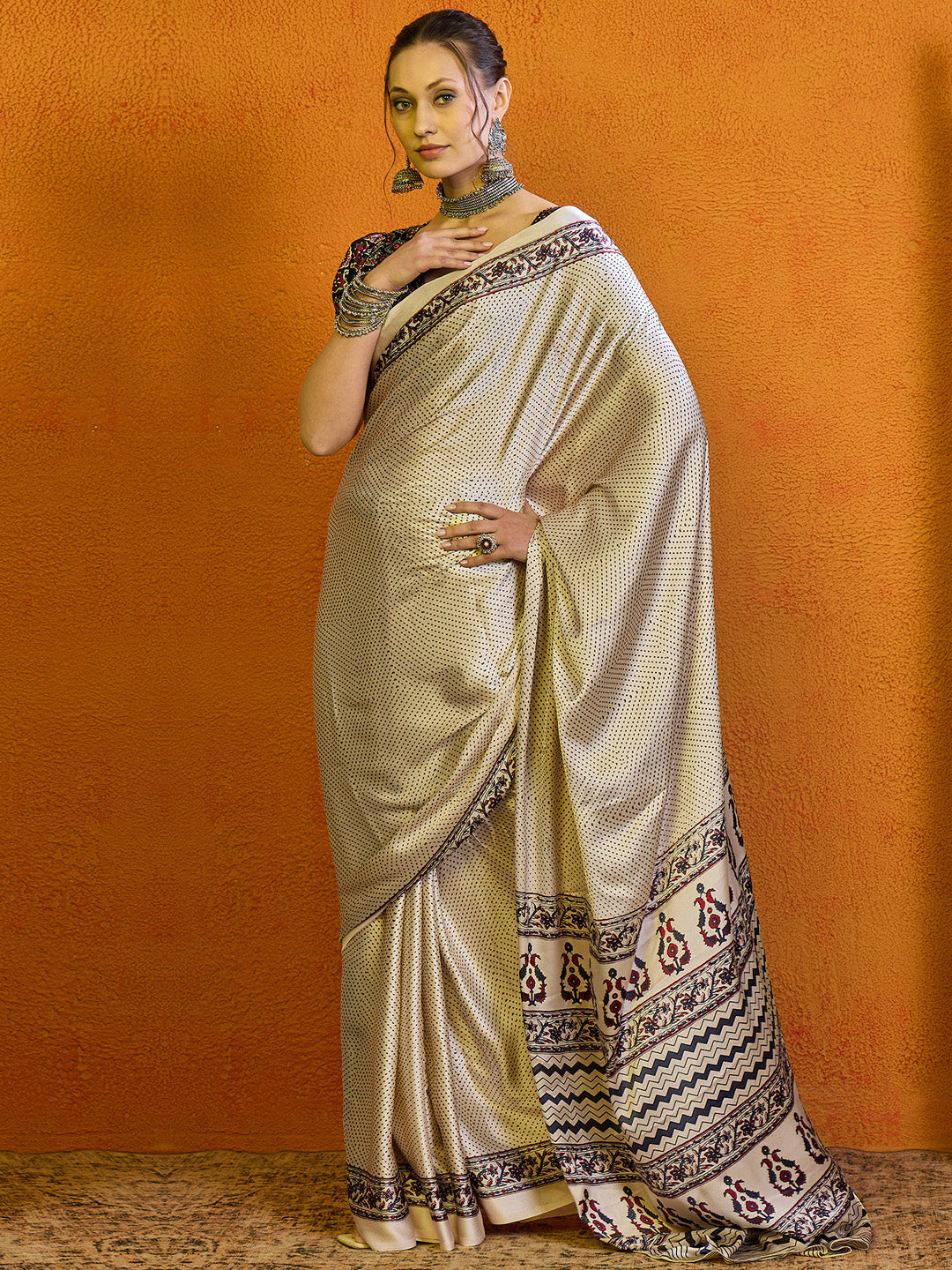 simple saree image 