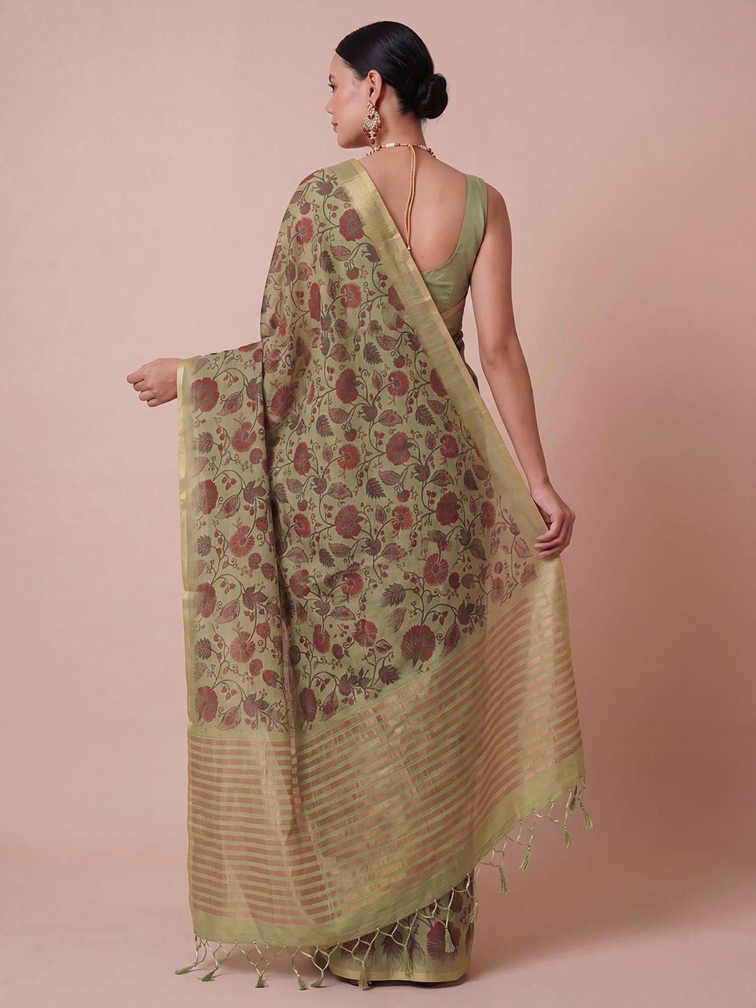 party wear saree
gift for mom 
gift for sister
gift for wife