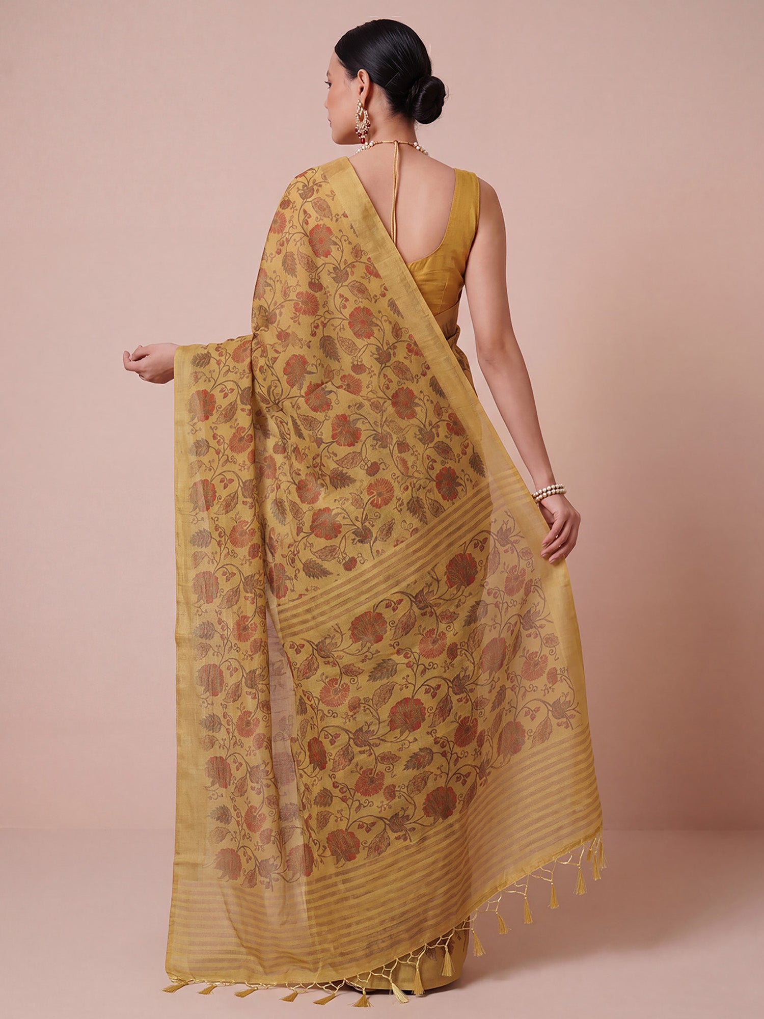 NORMAL PARTY WEAR SAREE
PARTY WEAR SAREE
BEST SAREE COLLECTION