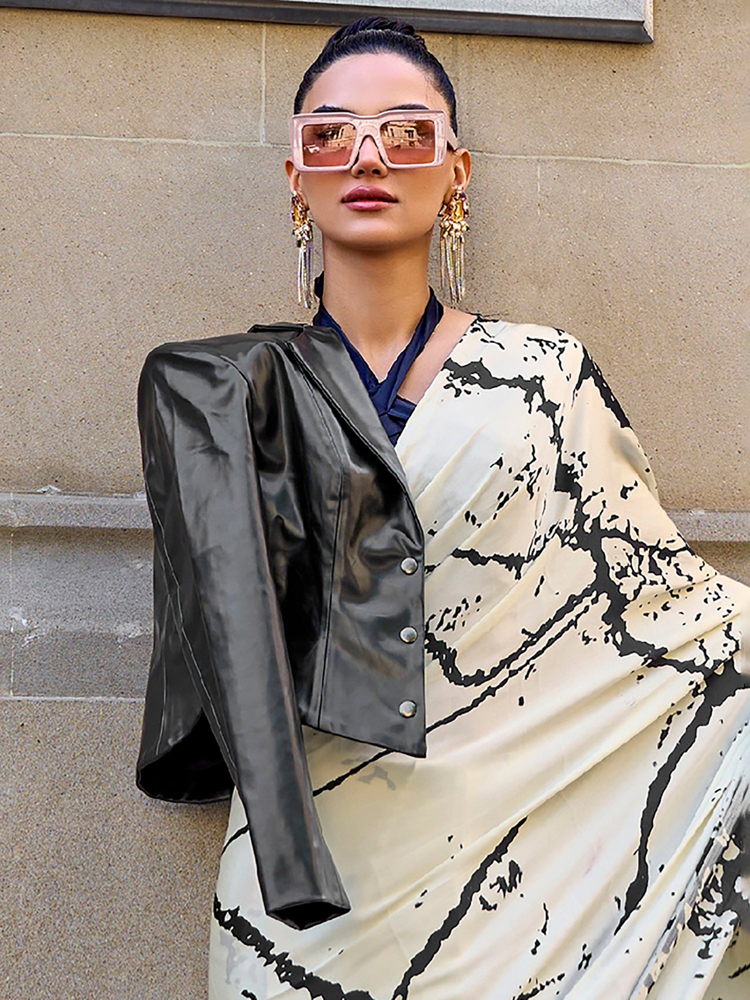 Simple Saree Image 